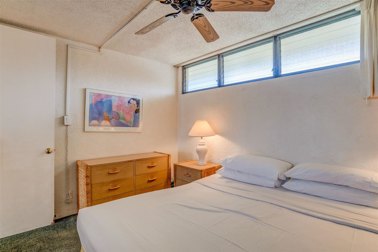 Papakea Resort I II condo # B-305, Lahaina, Hawaii - photo 15 of 24