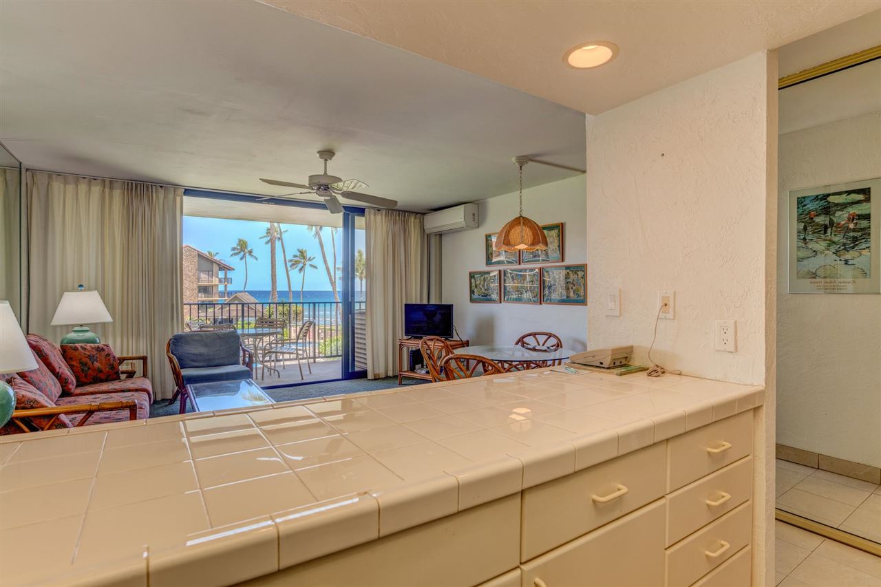 Papakea Resort I II condo # B-305, Lahaina, Hawaii - photo 17 of 24