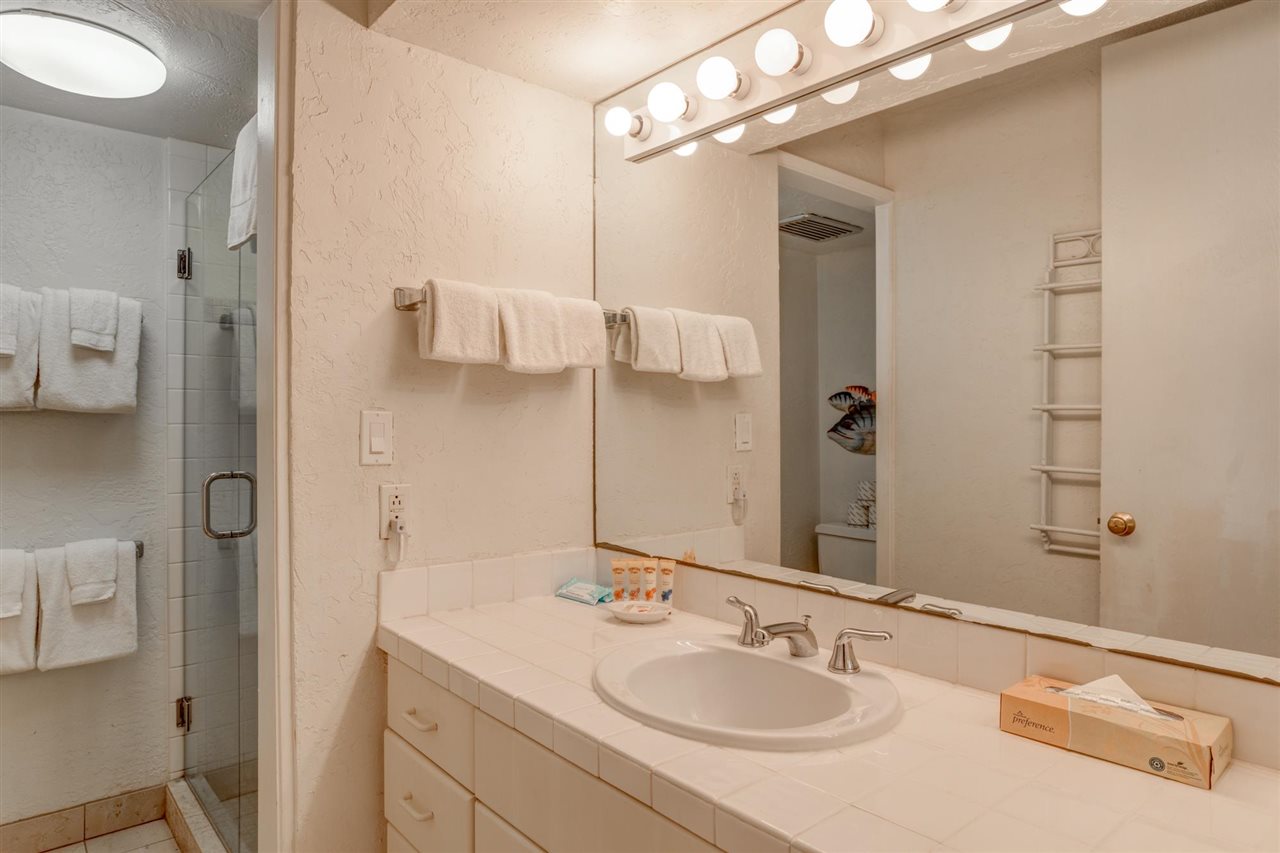 Papakea Resort I II condo # B-305, Lahaina, Hawaii - photo 23 of 24