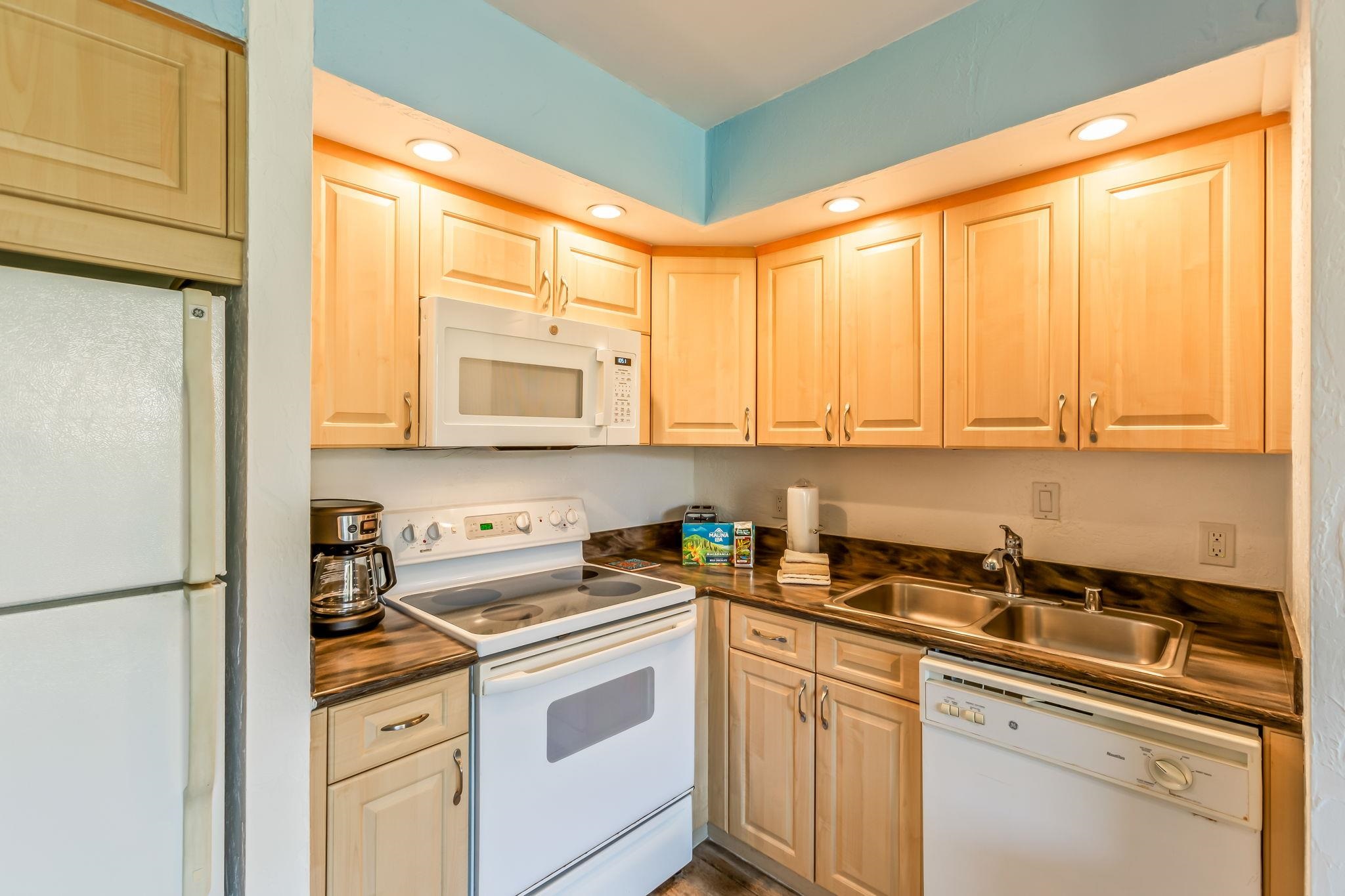 Papakea Resort I II condo # C204, Lahaina, Hawaii - photo 15 of 28