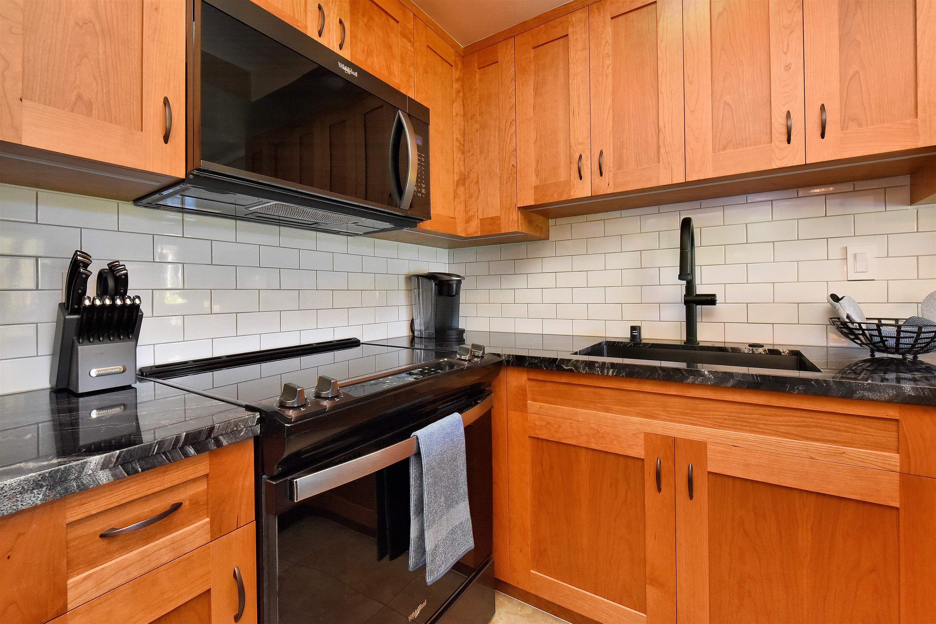 Papakea Resort I II condo # D101, Lahaina, Hawaii - photo 8 of 42