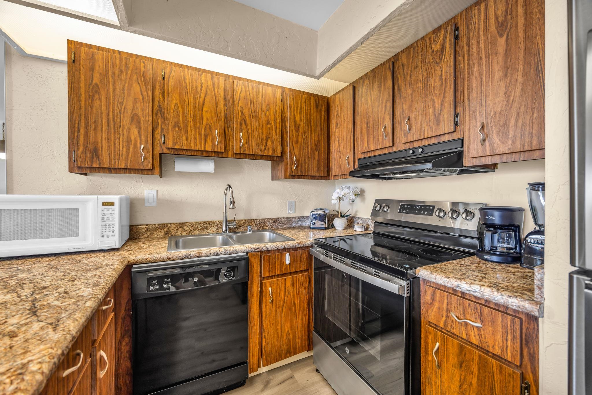 Papakea Resort I II condo # D-204, Lahaina, Hawaii - photo 16 of 43