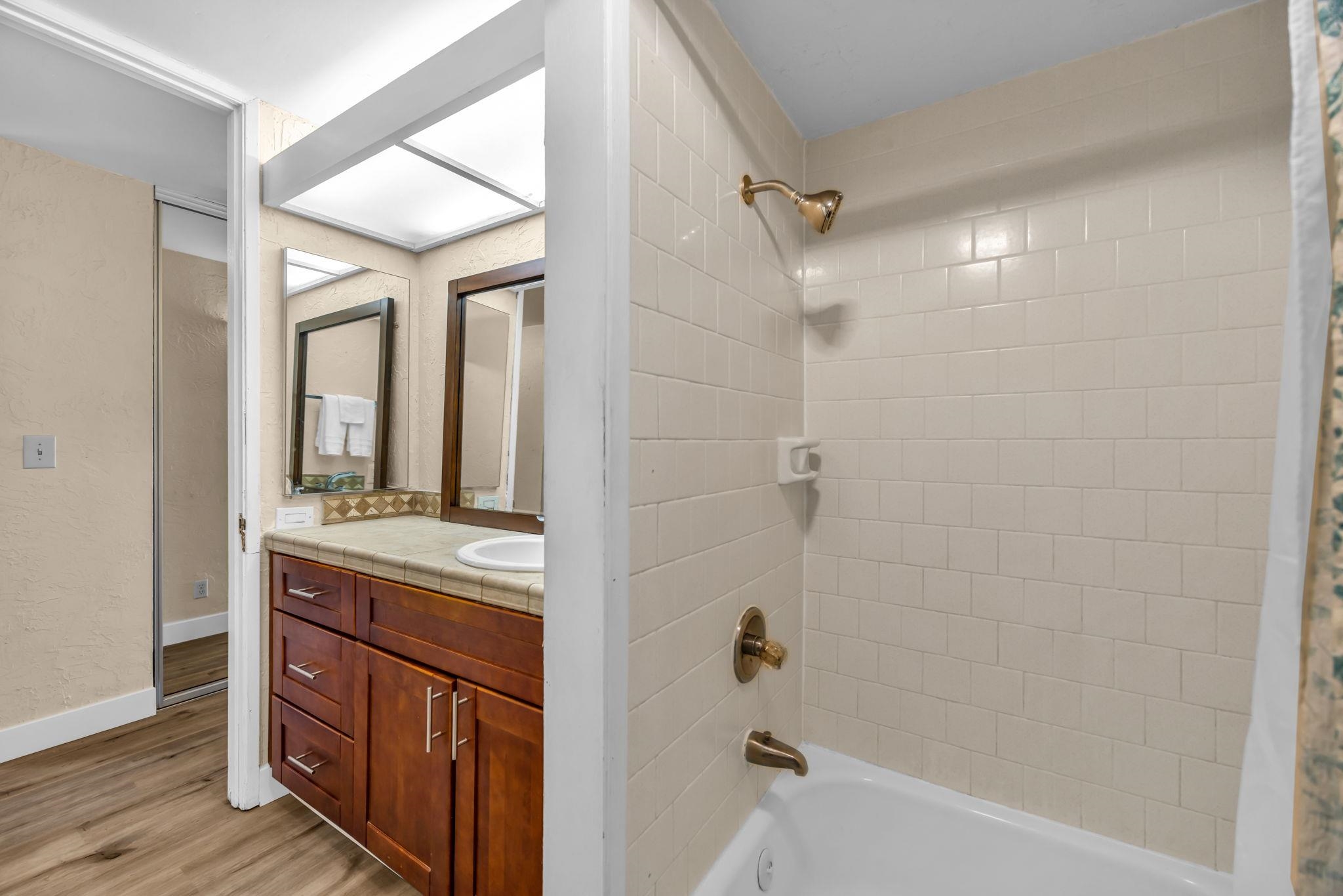 Papakea Resort I II condo # D-204, Lahaina, Hawaii - photo 20 of 43