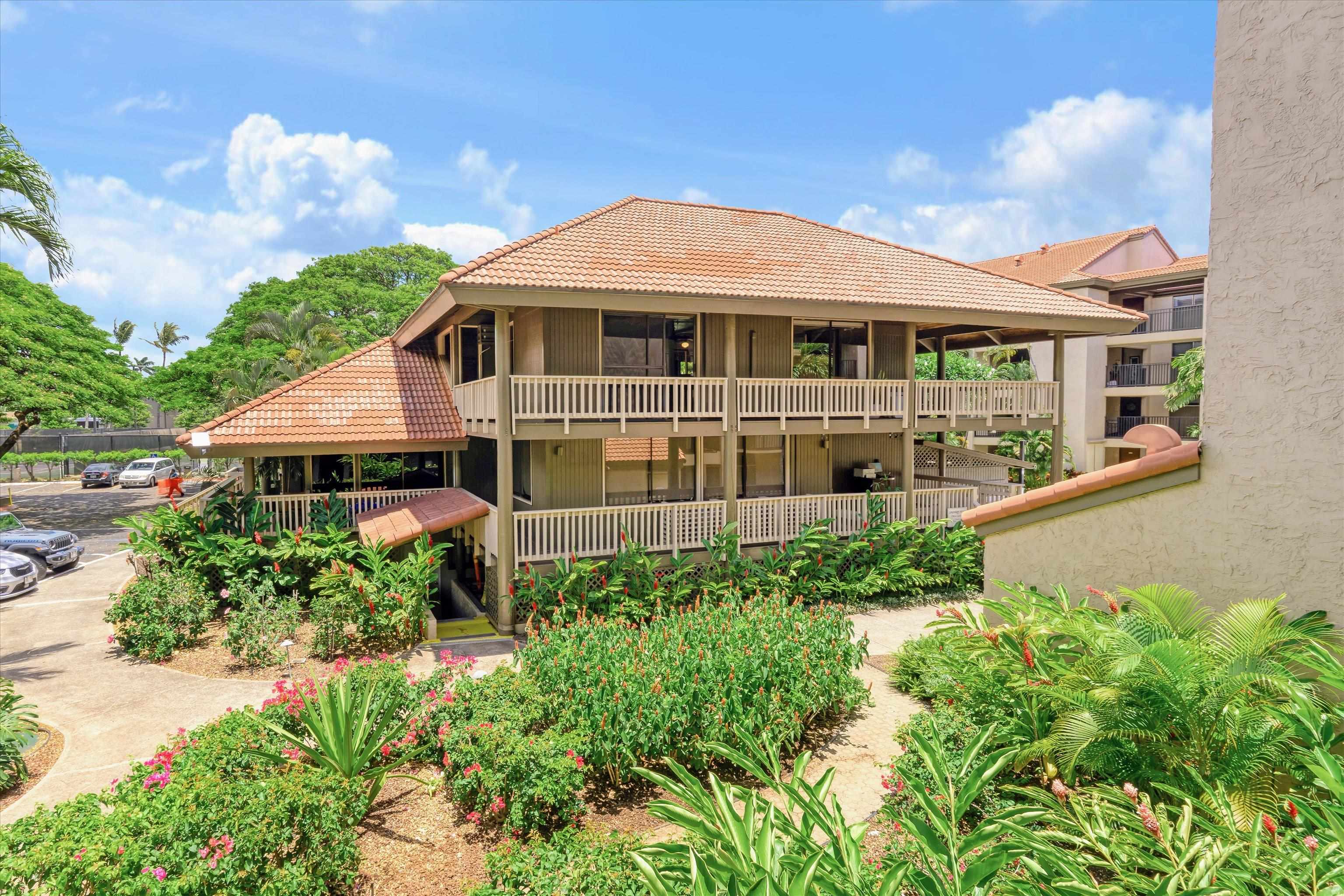 Papakea Resort I II condo # D208, Lahaina, Hawaii - photo 37 of 38
