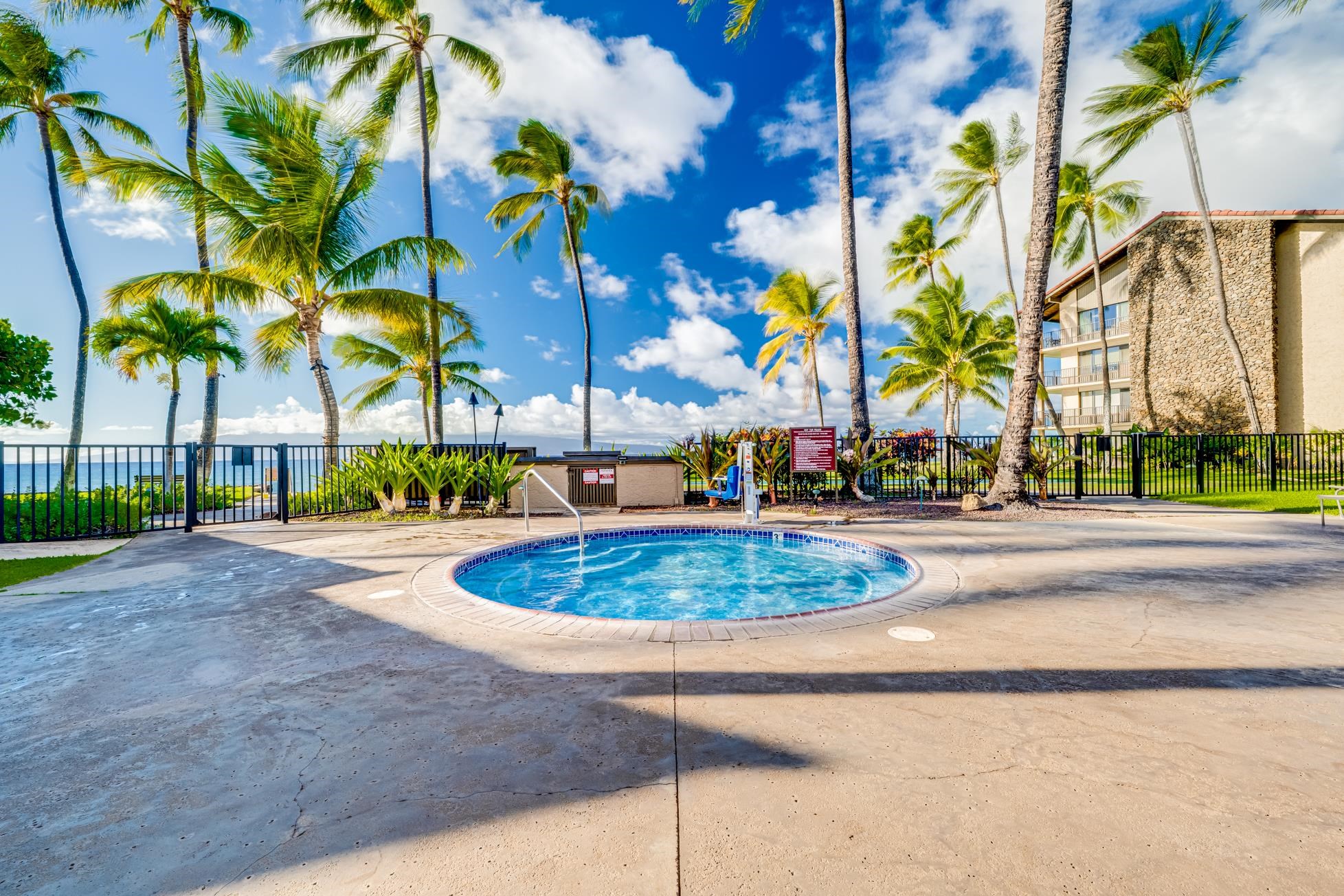 Papakea Resort I II condo # D303, Lahaina, Hawaii - photo 31 of 43