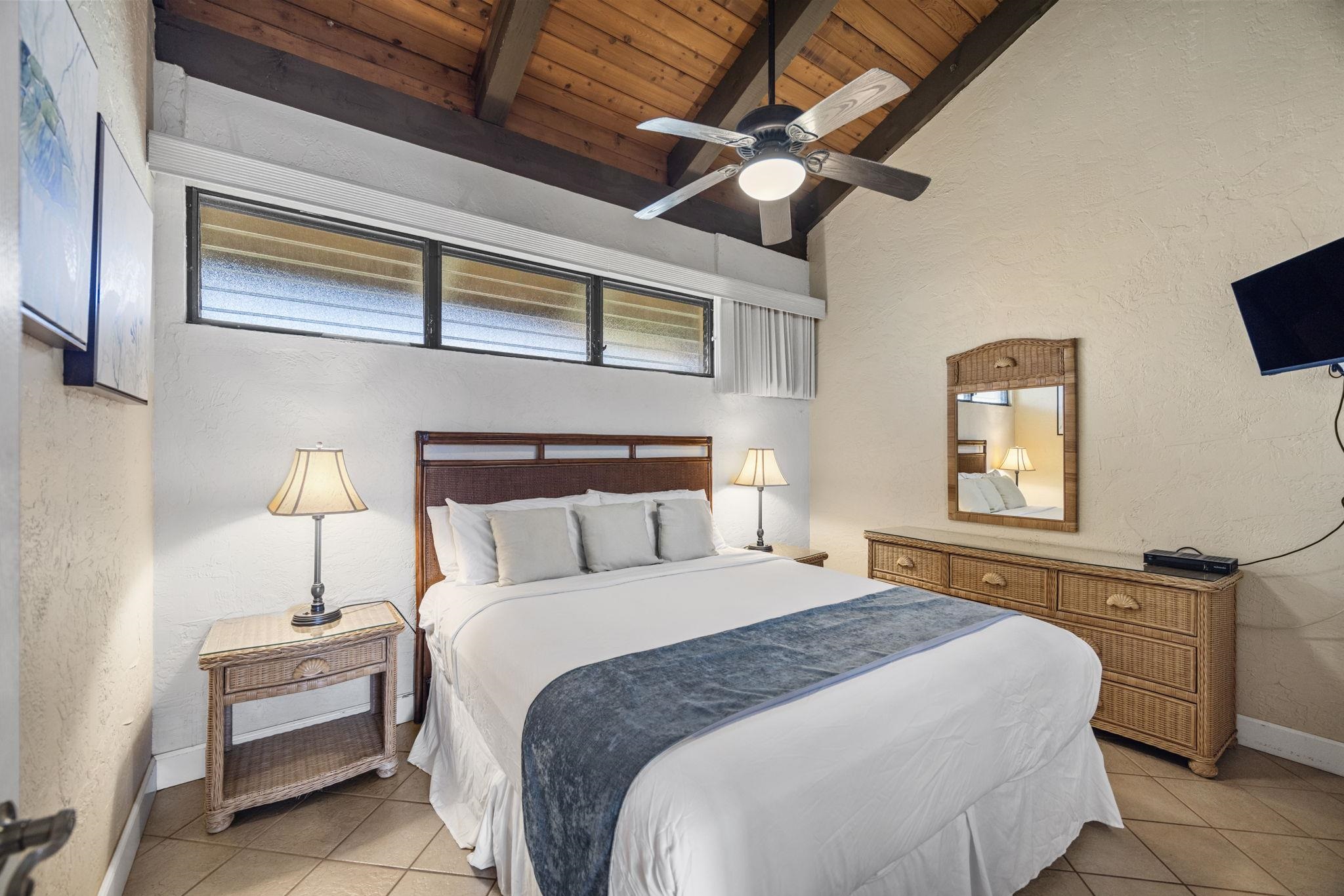 Papakea Resort I II condo # D-401, Lahaina, Hawaii - photo 13 of 37