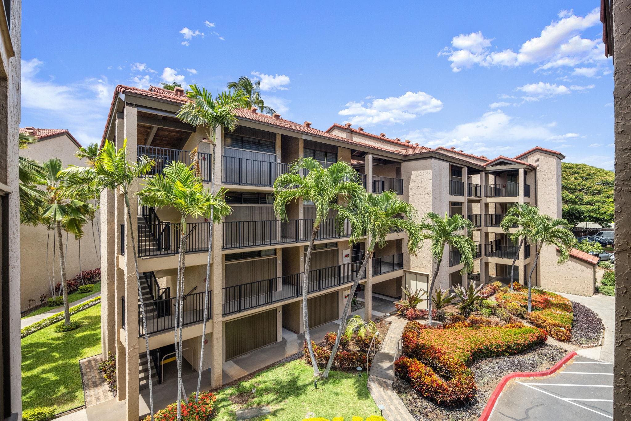 Papakea Resort I II condo # D-401, Lahaina, Hawaii - photo 34 of 37