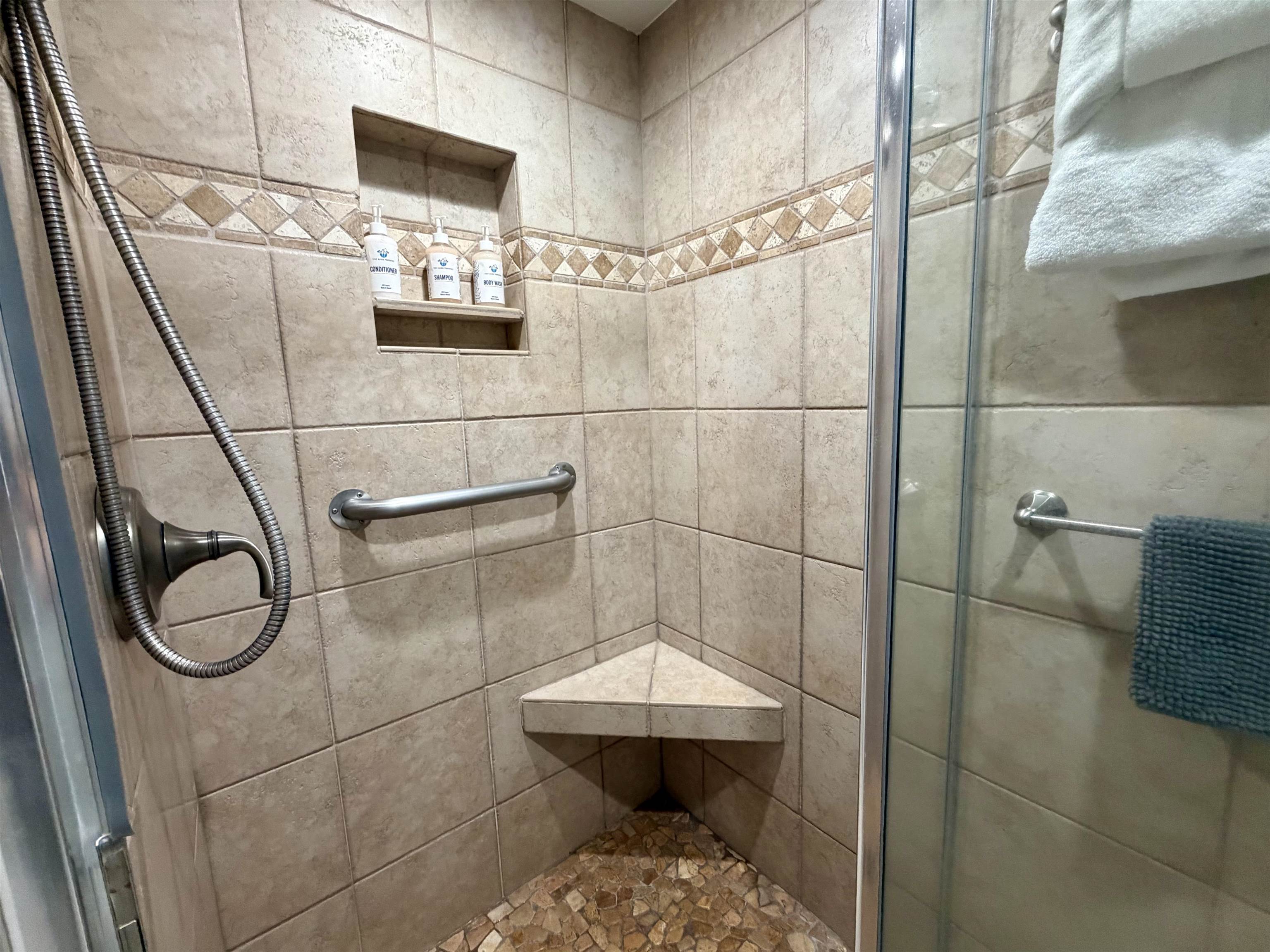 Papakea Resort I II condo # E-206, Lahaina, Hawaii - photo 15 of 29