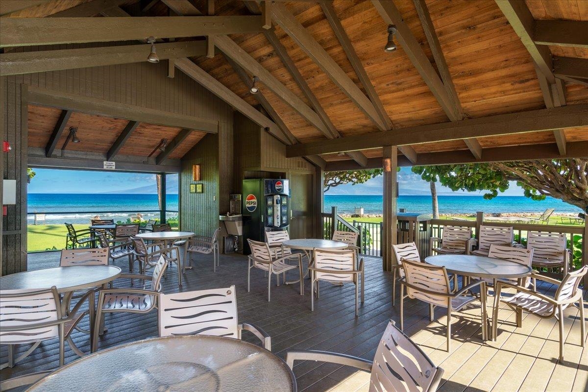 Papakea Resort I II condo # E209, Lahaina, Hawaii - photo 27 of 34