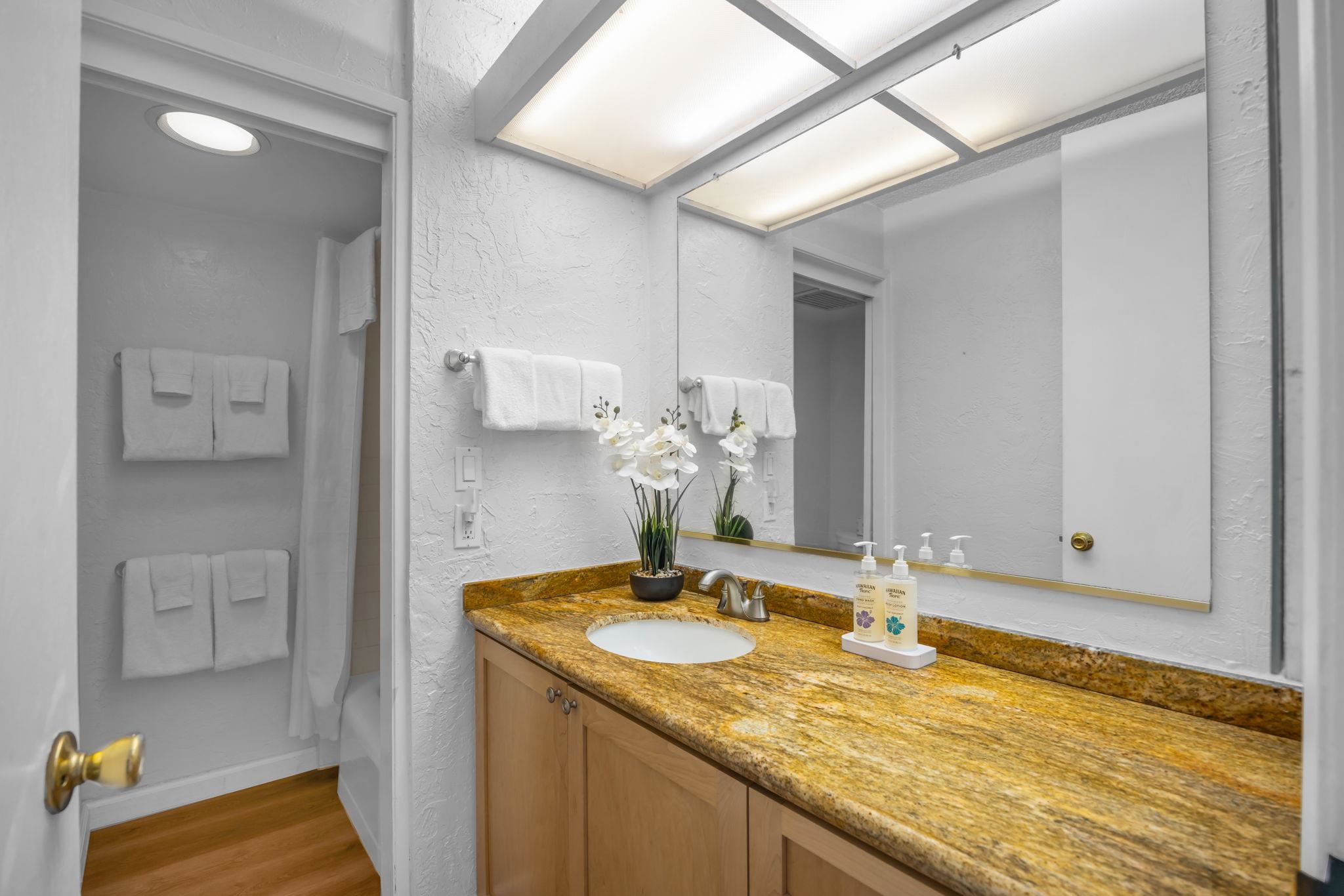 Papakea Resort I II condo # F209, Lahaina, Hawaii - photo 7 of 38