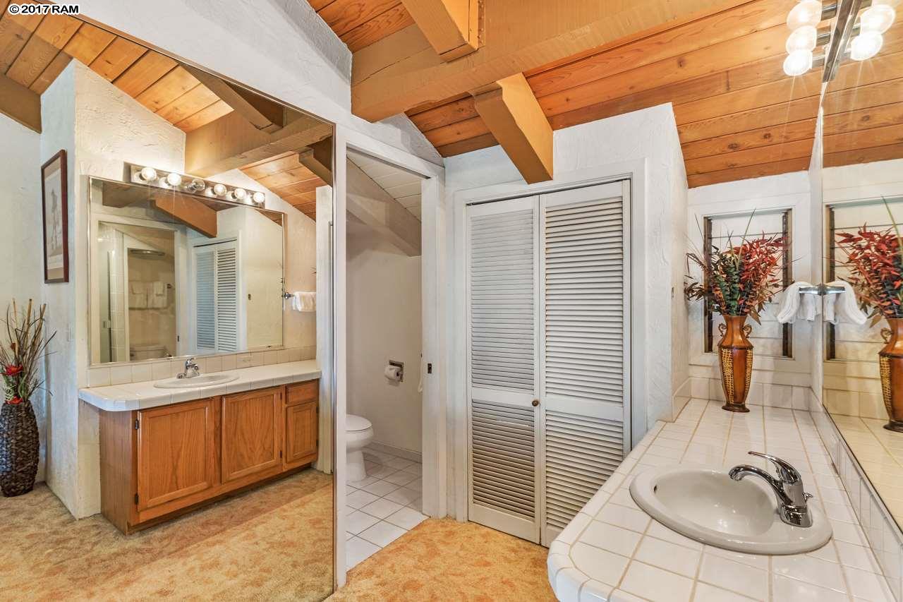 Papakea Resort I II condo # F405, Lahaina, Hawaii - photo 28 of 30