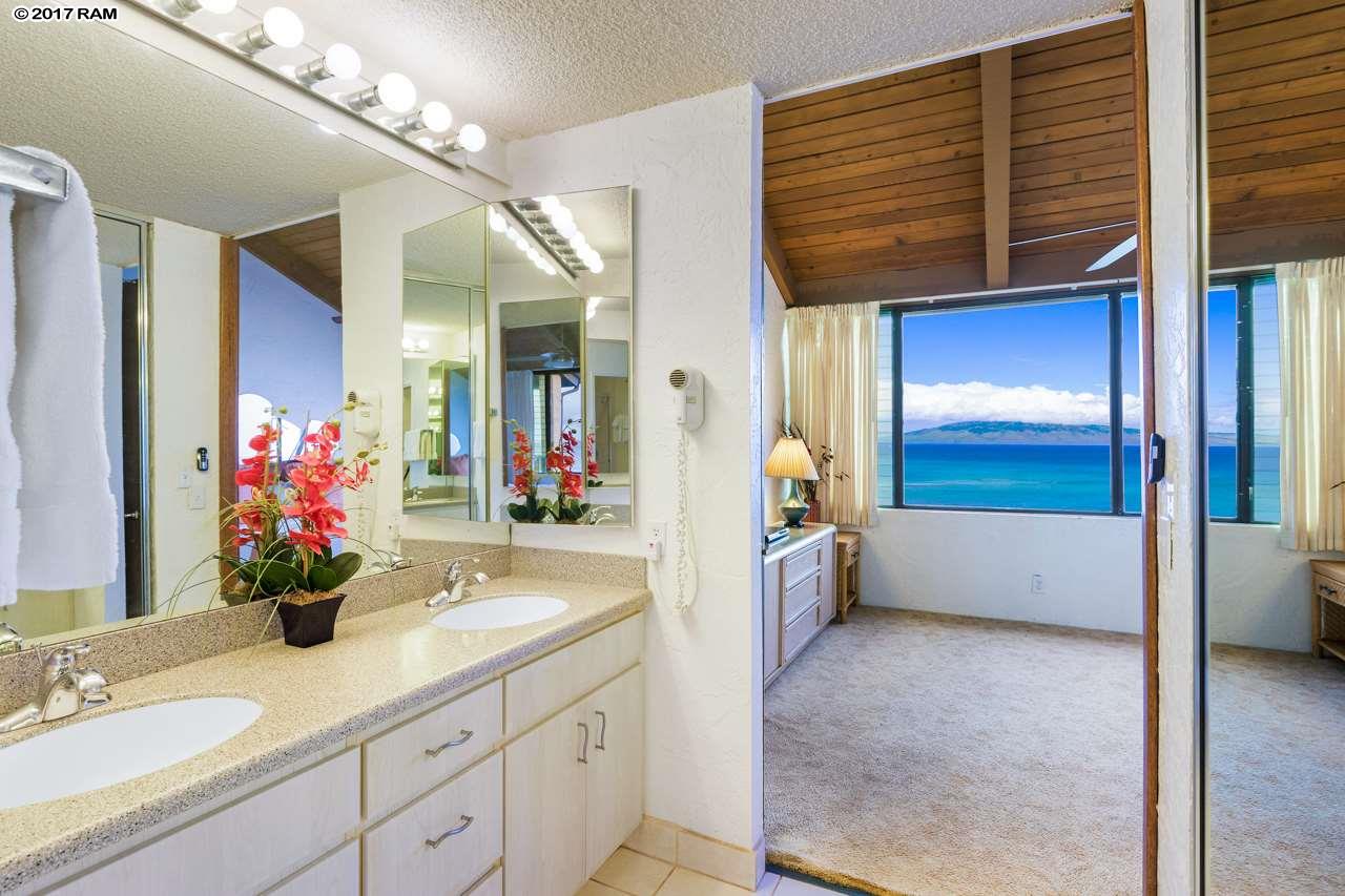 Papakea Resort I II condo # F405, Lahaina, Hawaii - photo 8 of 30