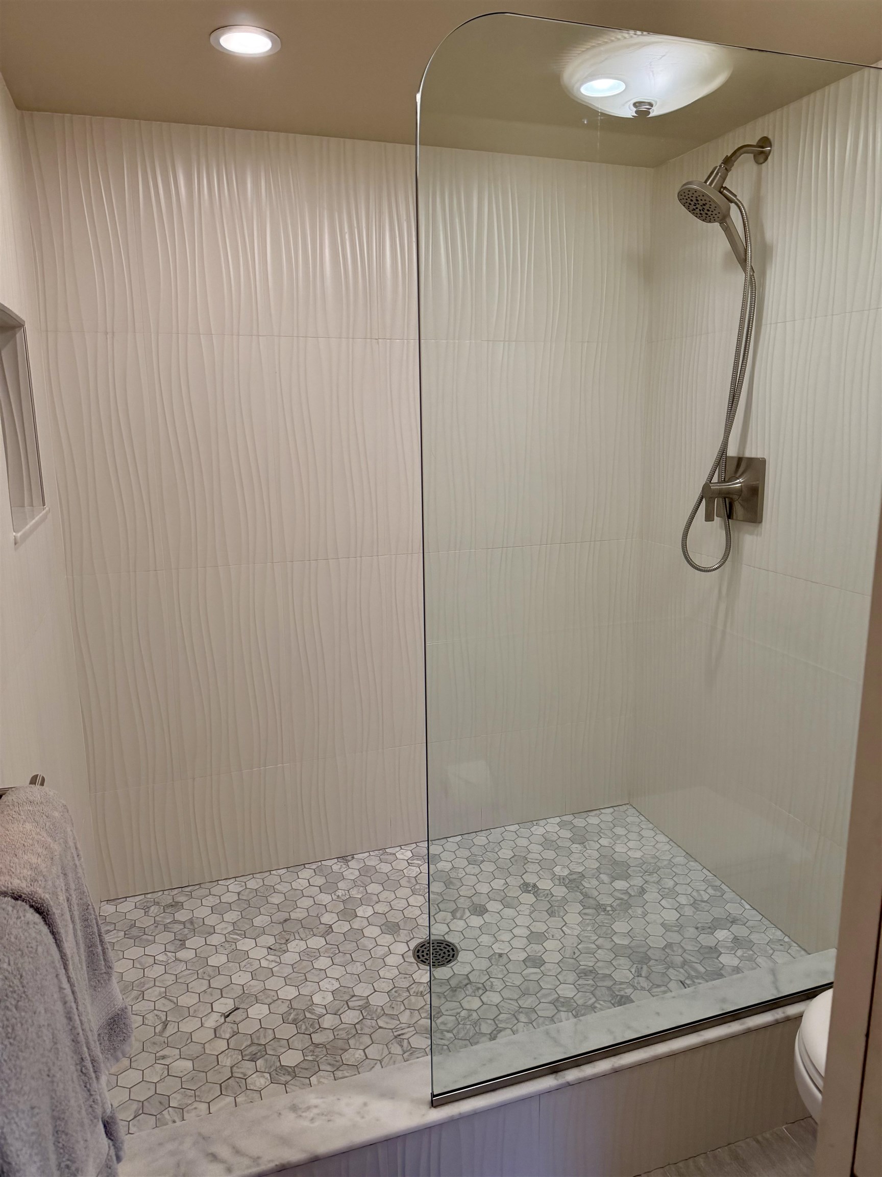 Papakea Resort I II condo # F406, Lahaina, Hawaii - photo 36 of 39