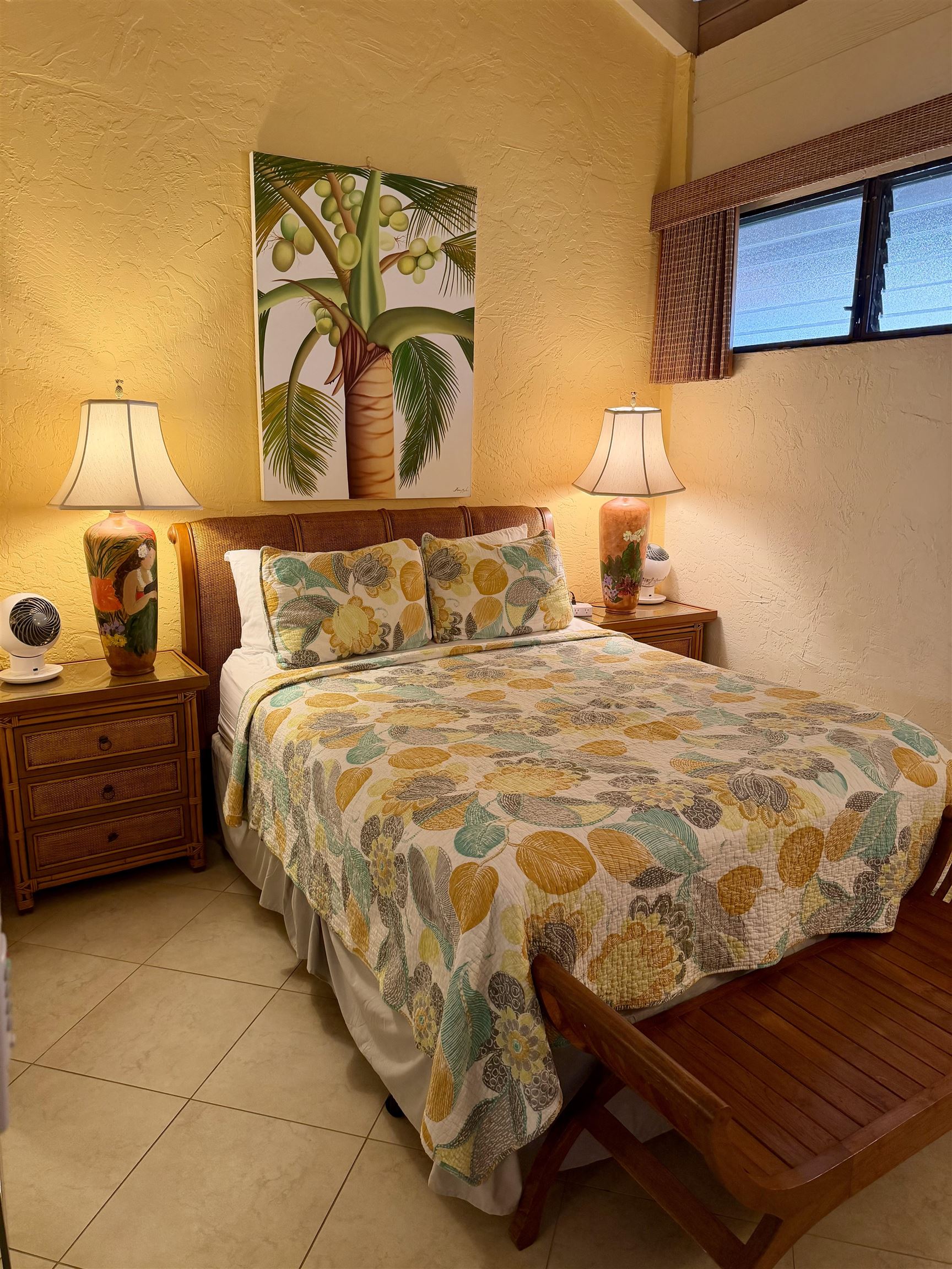 Papakea Resort I II condo # F406, Lahaina, Hawaii - photo 7 of 39