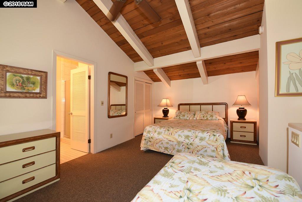 Papakea Resort I II condo # F 408, Lahaina, Hawaii - photo 11 of 19