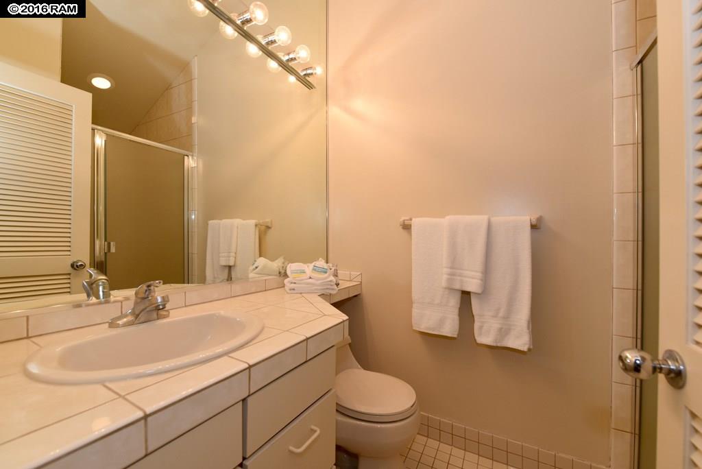 Papakea Resort I II condo # F 408, Lahaina, Hawaii - photo 12 of 19