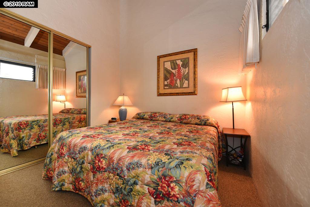 Papakea Resort I II condo # F 408, Lahaina, Hawaii - photo 8 of 19