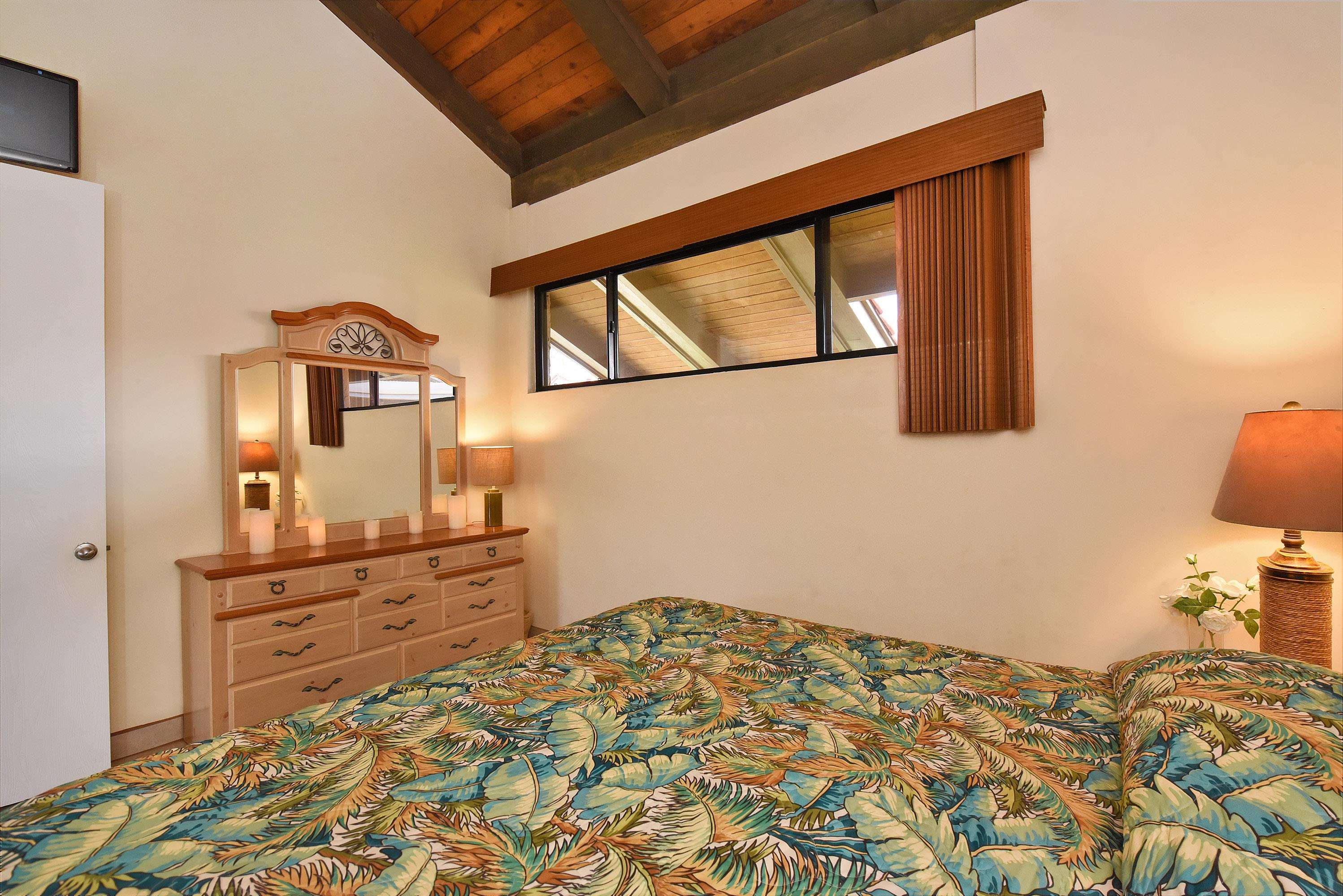 Papakea Resort I II condo # G407, Lahaina, Hawaii - photo 21 of 50