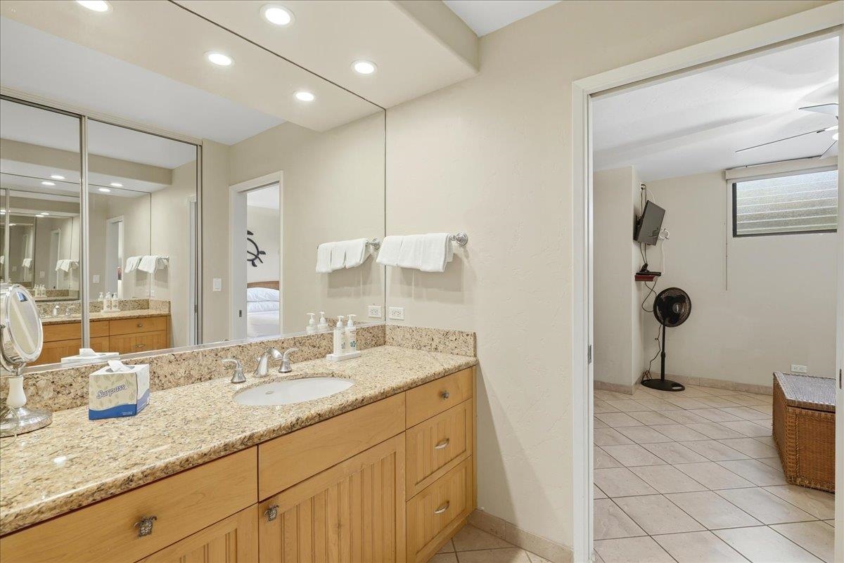 Papakea Resort I II condo # J203, Lahaina, Hawaii - photo 21 of 43