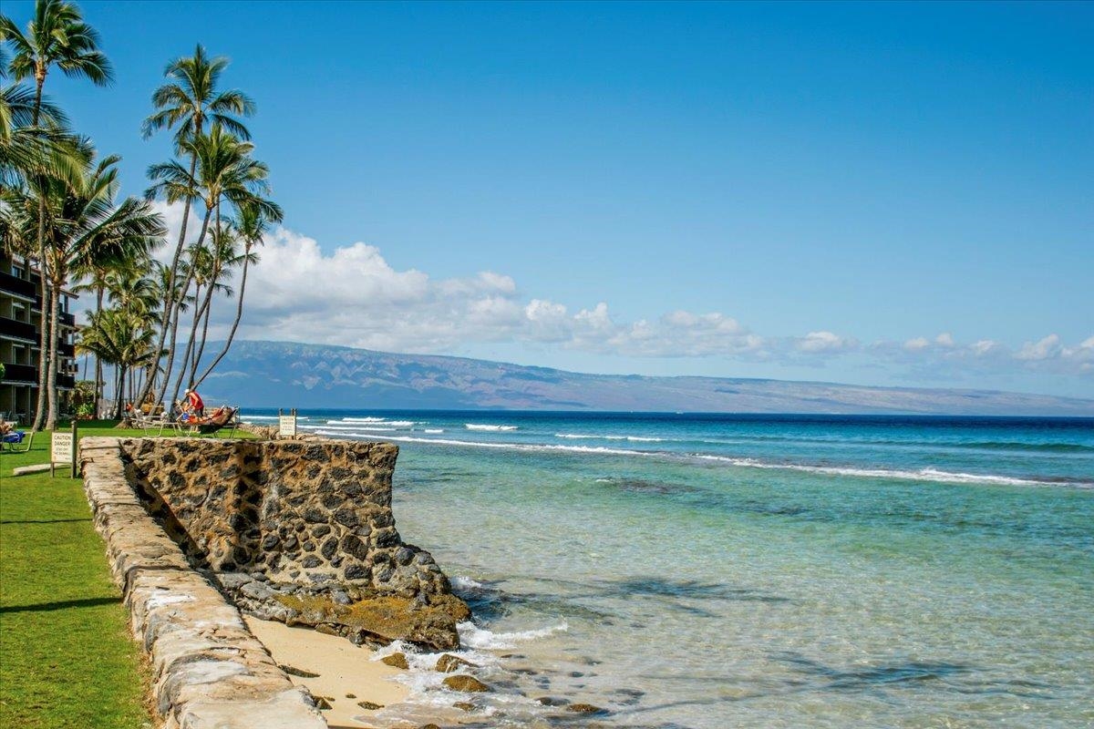 Papakea Resort I II condo # J302, Lahaina, Hawaii - photo 5 of 44