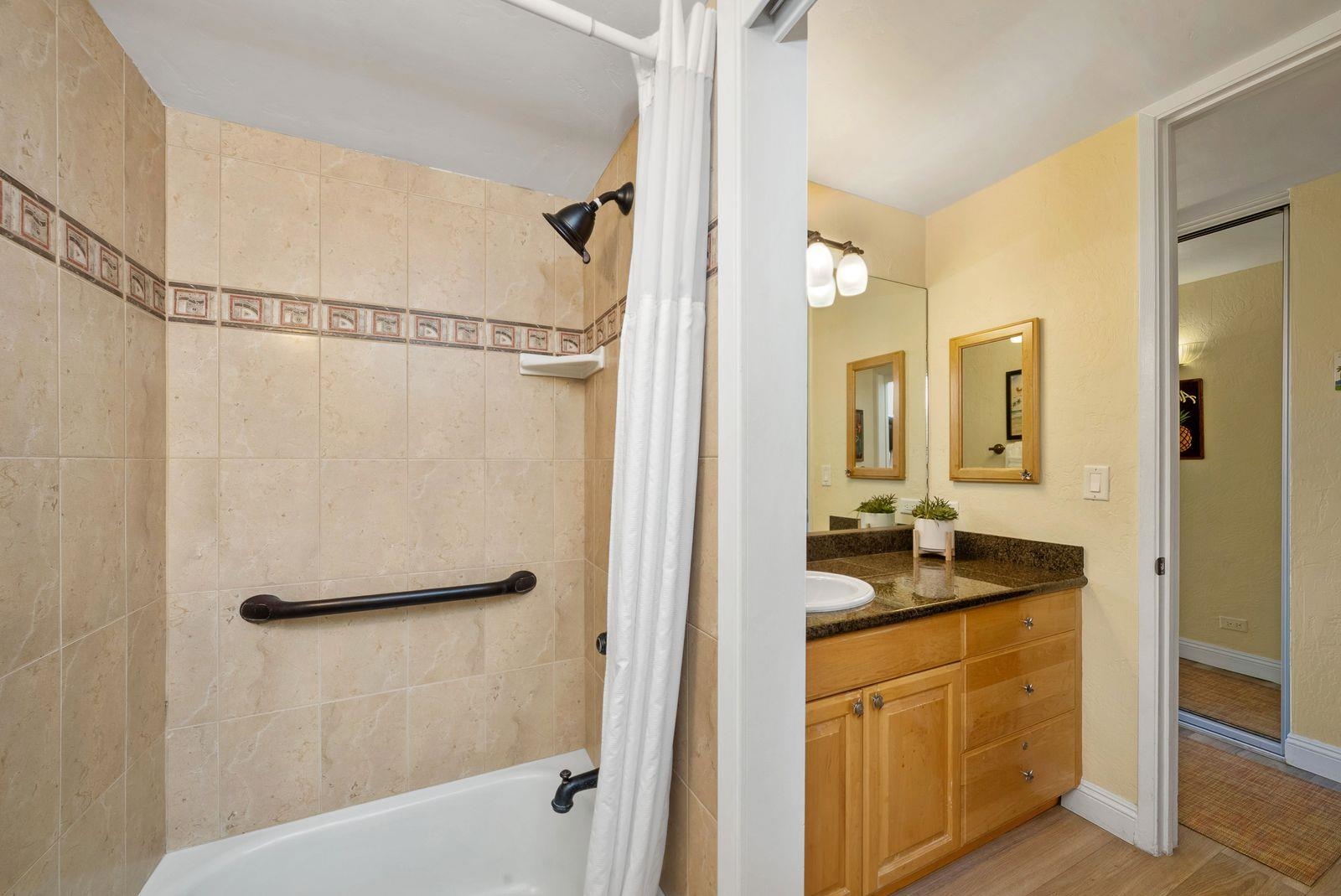 Papakea Resort I II condo # J401, Lahaina, Hawaii - photo 12 of 25