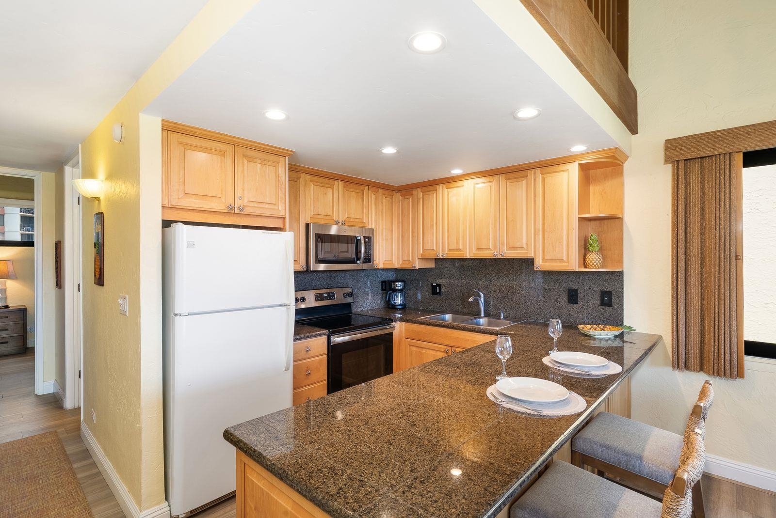 Papakea Resort I II condo # J401, Lahaina, Hawaii - photo 7 of 25