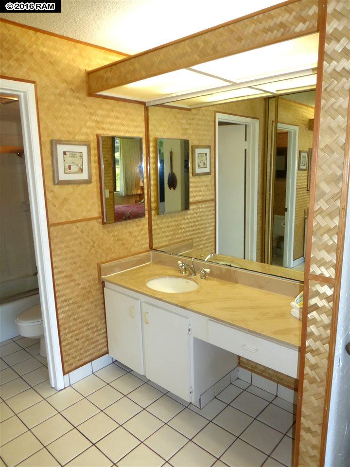 Papakea Resort I II condo # K-102, Lahaina, Hawaii - photo 15 of 30