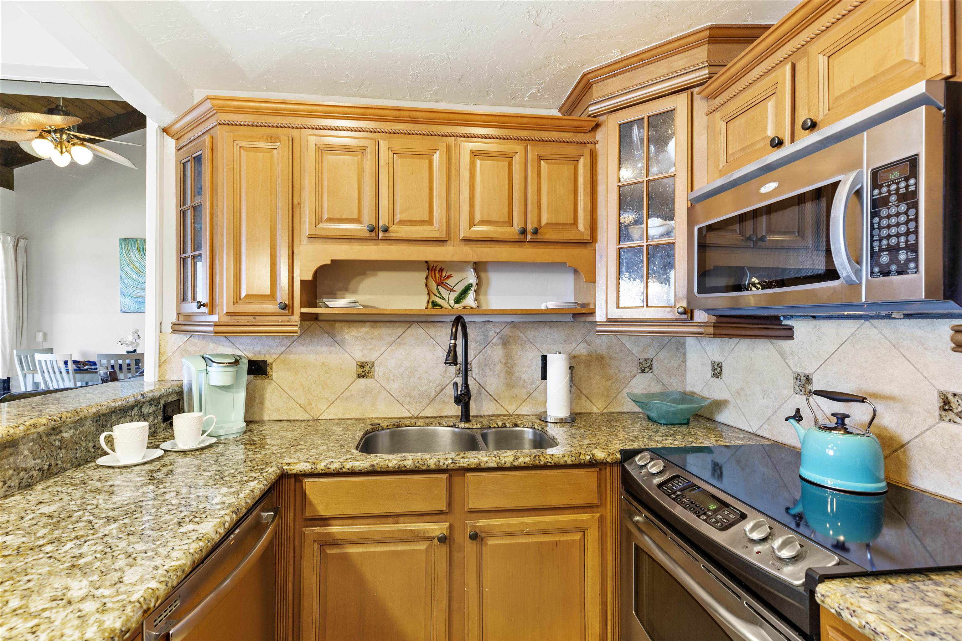 Papakea Resort I II condo # K402, Lahaina, Hawaii - photo 18 of 32