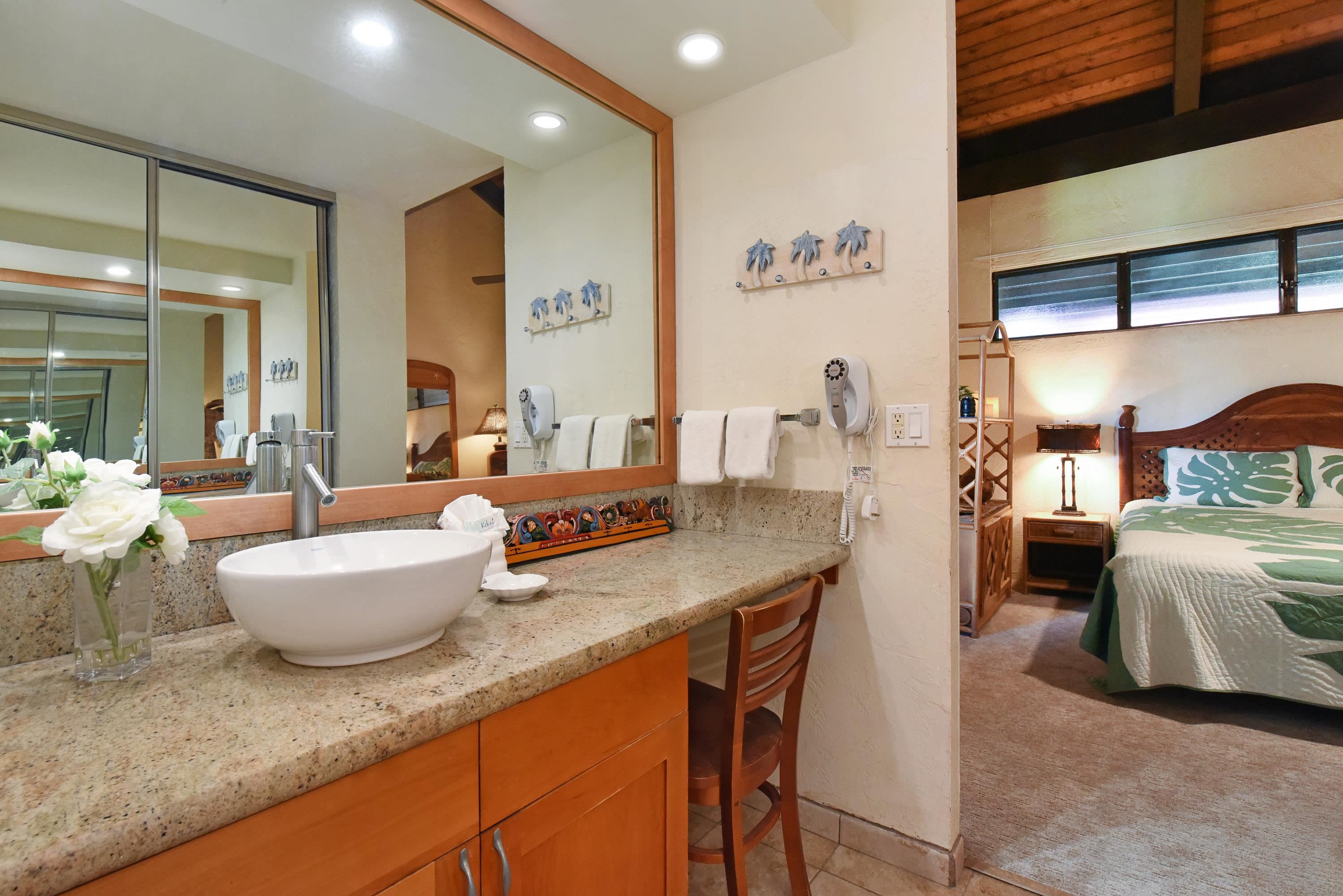 Papakea Resort I II condo # K405, Lahaina, Hawaii - photo 18 of 50