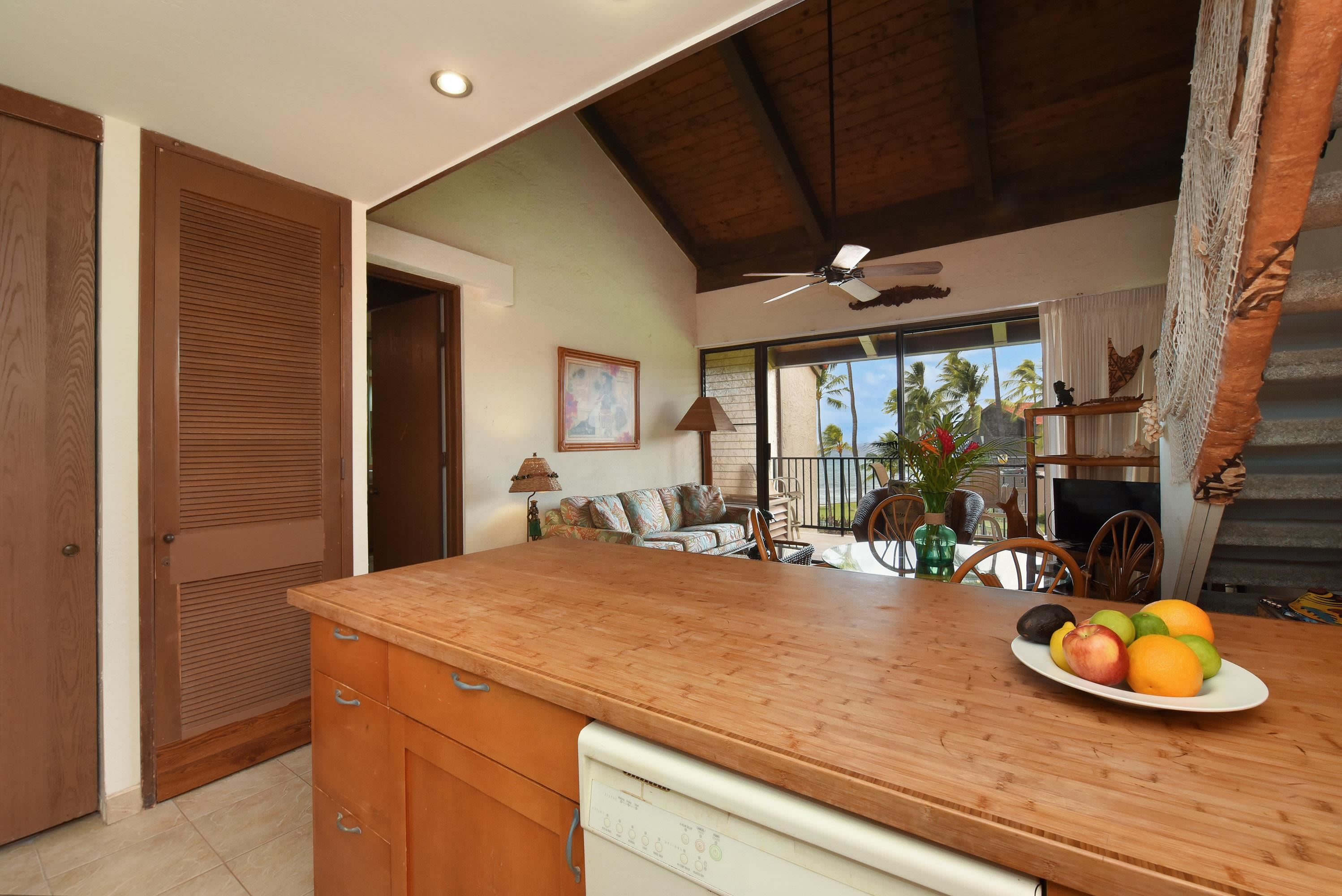 Papakea Resort I II condo # K405, Lahaina, Hawaii - photo 10 of 50