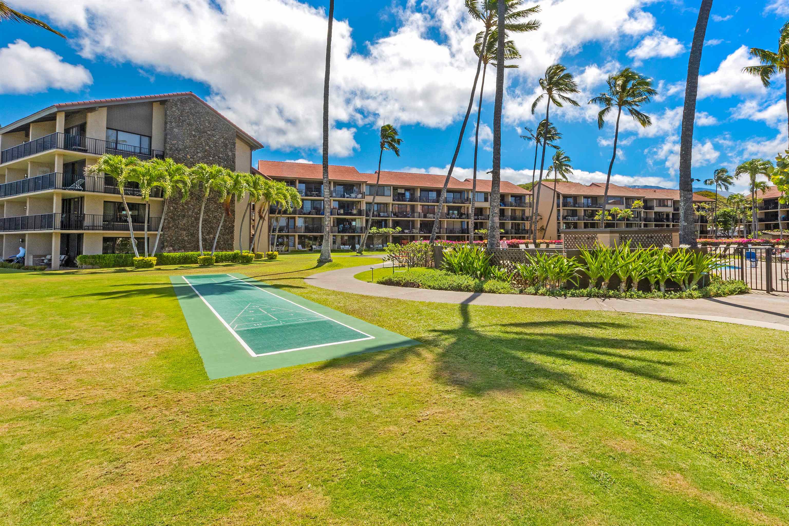 Papakea Resort I II condo # L104, Lahaina, Hawaii - photo 31 of 41