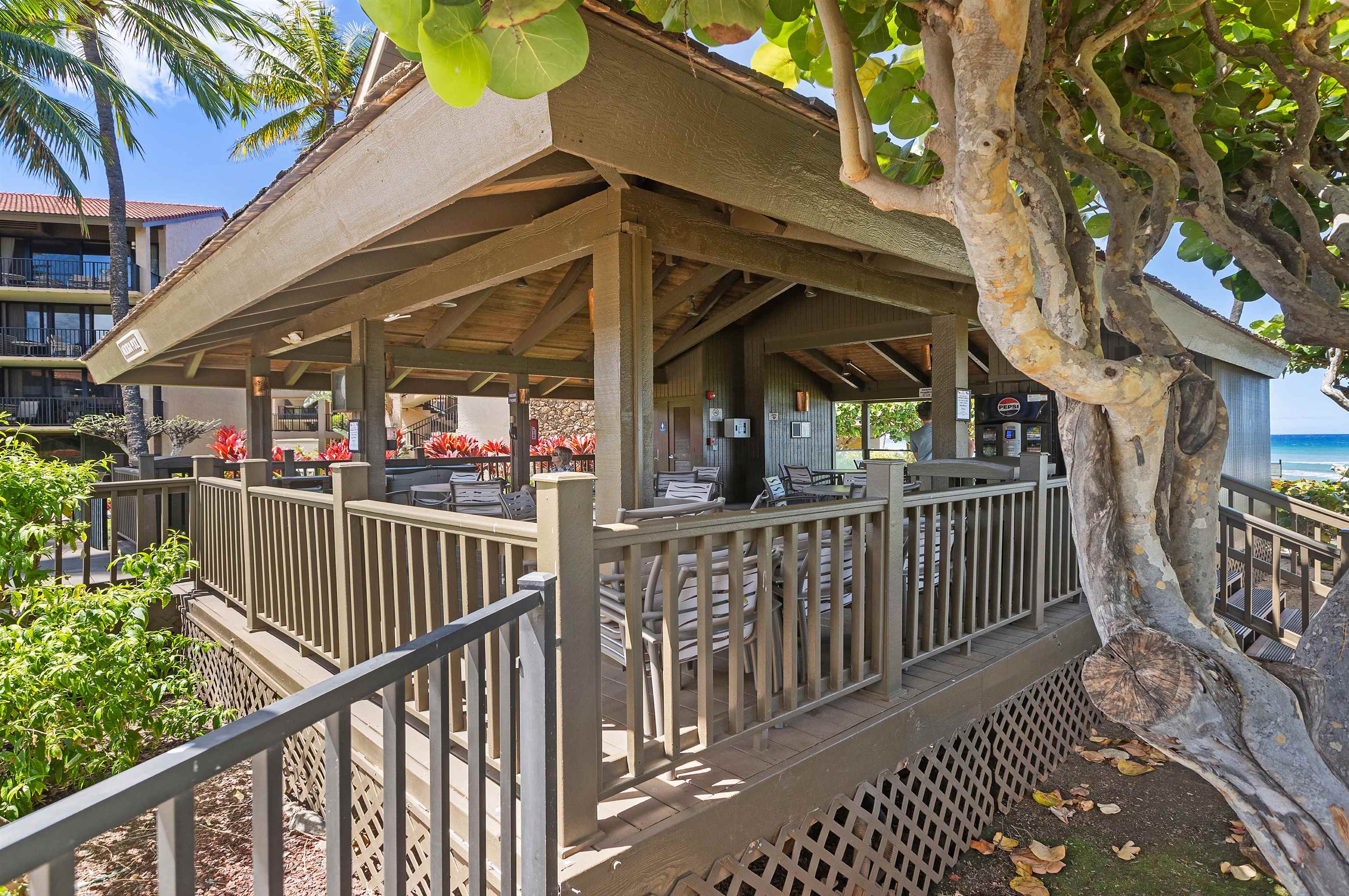 Papakea Resort I II condo # L104, Lahaina, Hawaii - photo 34 of 41