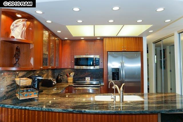 Papakea Resort I II condo # L-106, Lahaina, Hawaii - photo 6 of 18