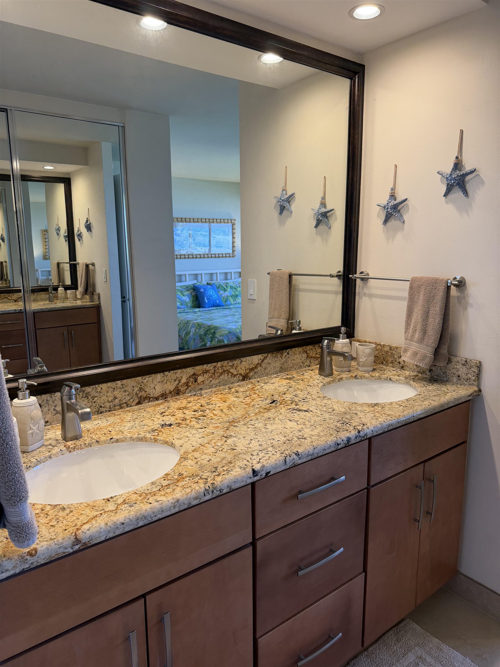 Papakea Resort I II condo # L202, Lahaina, Hawaii - photo 9 of 22