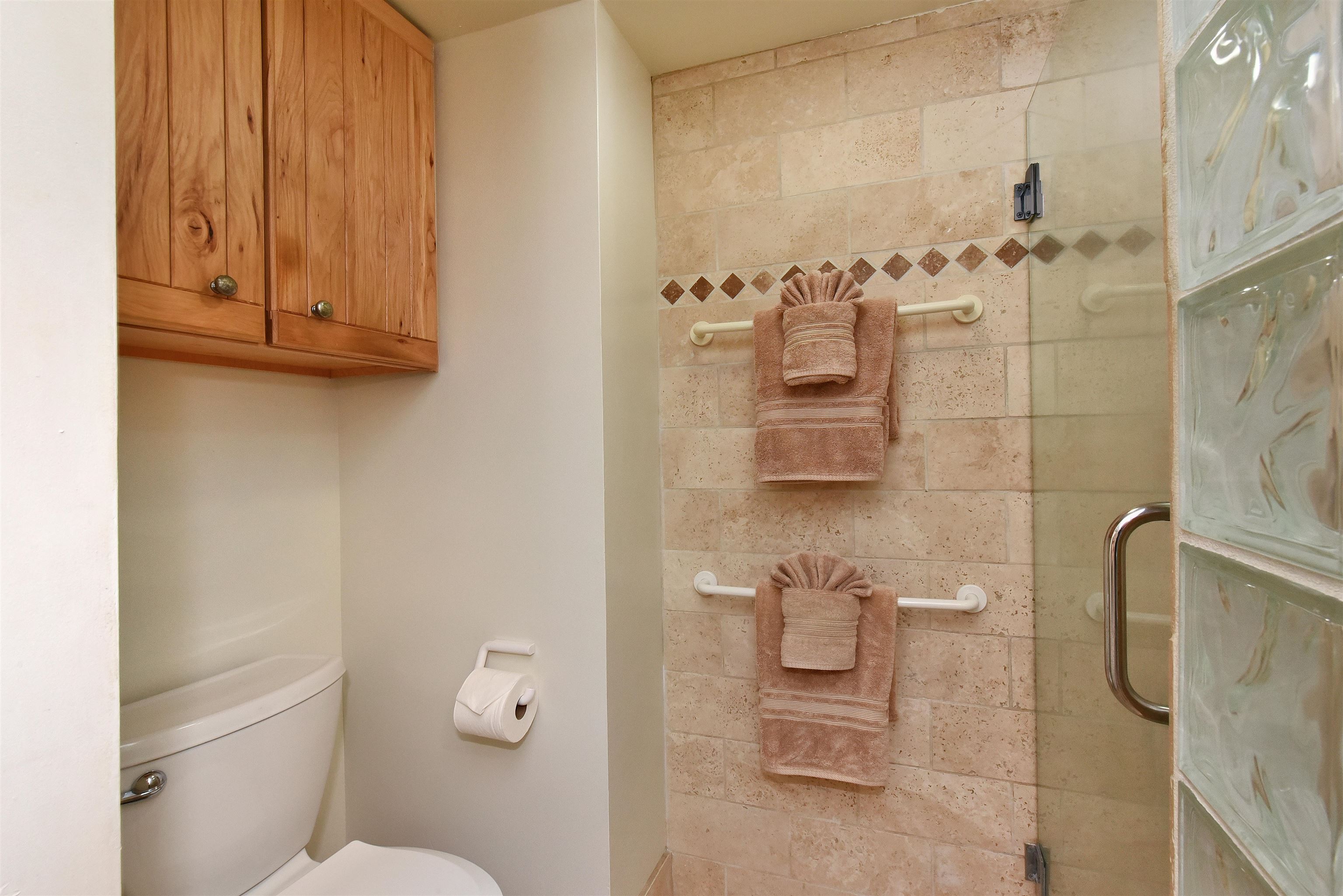 Papakea Resort I II condo # L204, Lahaina, Hawaii - photo 15 of 43