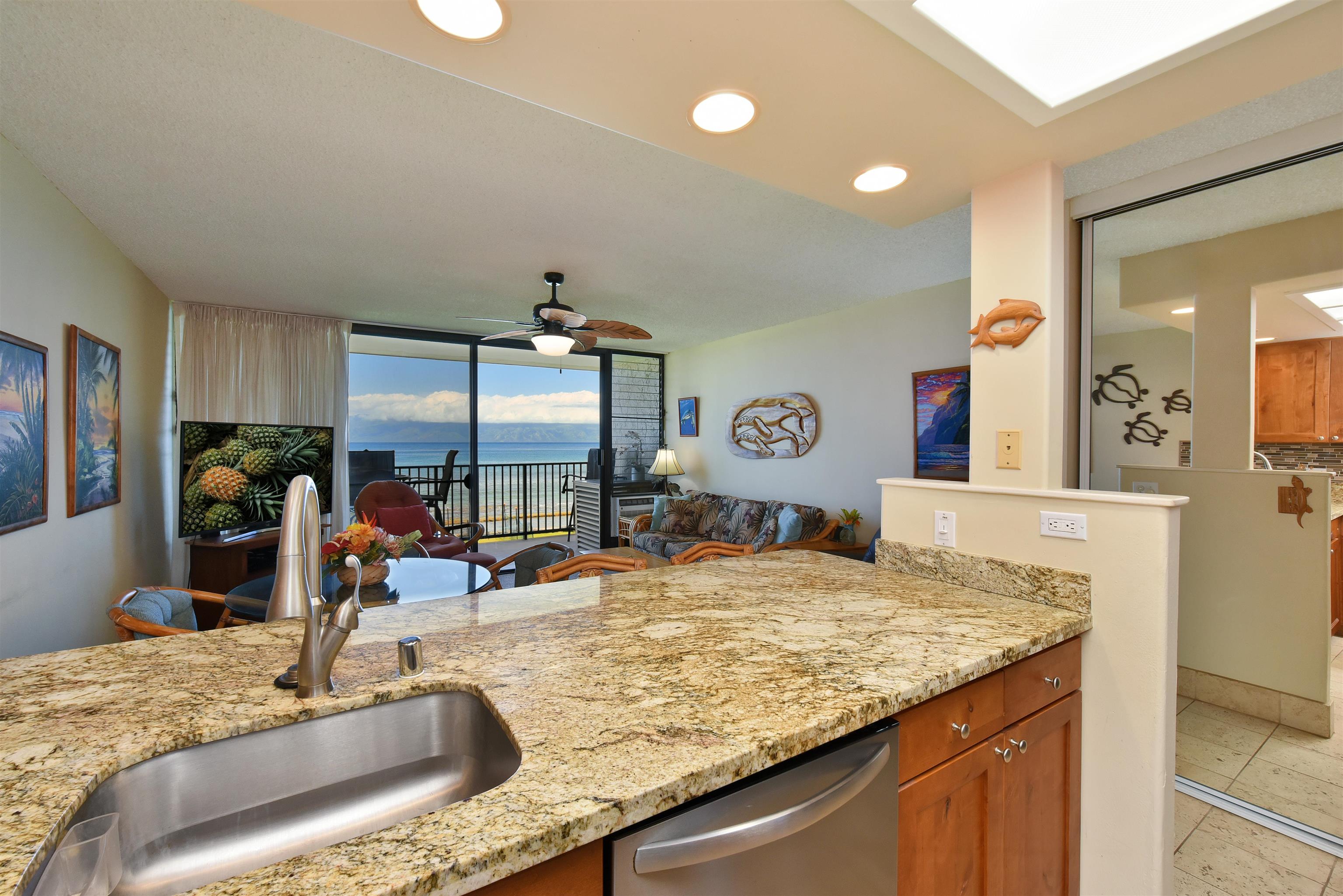 Papakea Resort I II condo # L204, Lahaina, Hawaii - photo 4 of 43