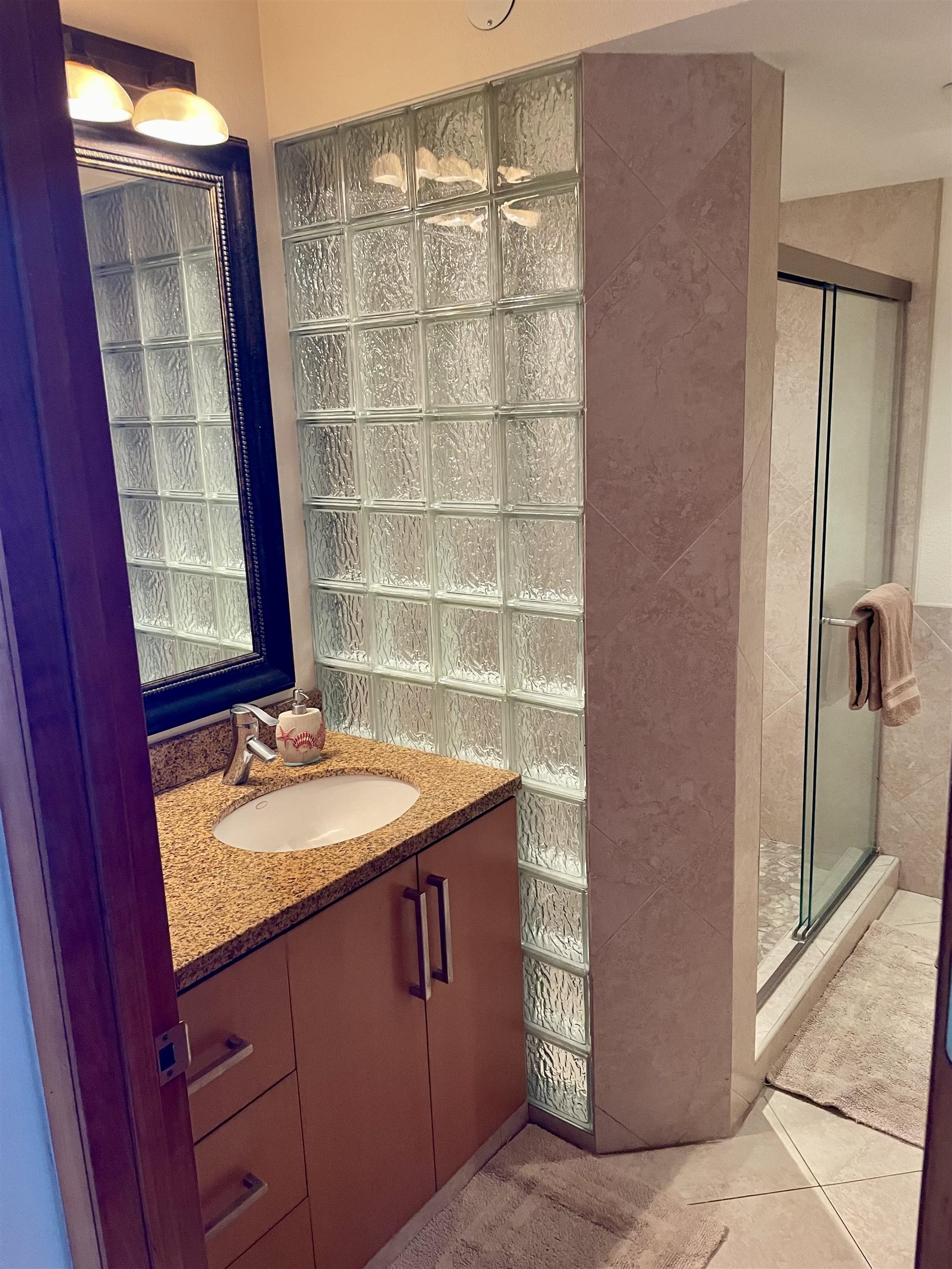 Papakea Resort I II condo # L205, Lahaina, Hawaii - photo 16 of 21