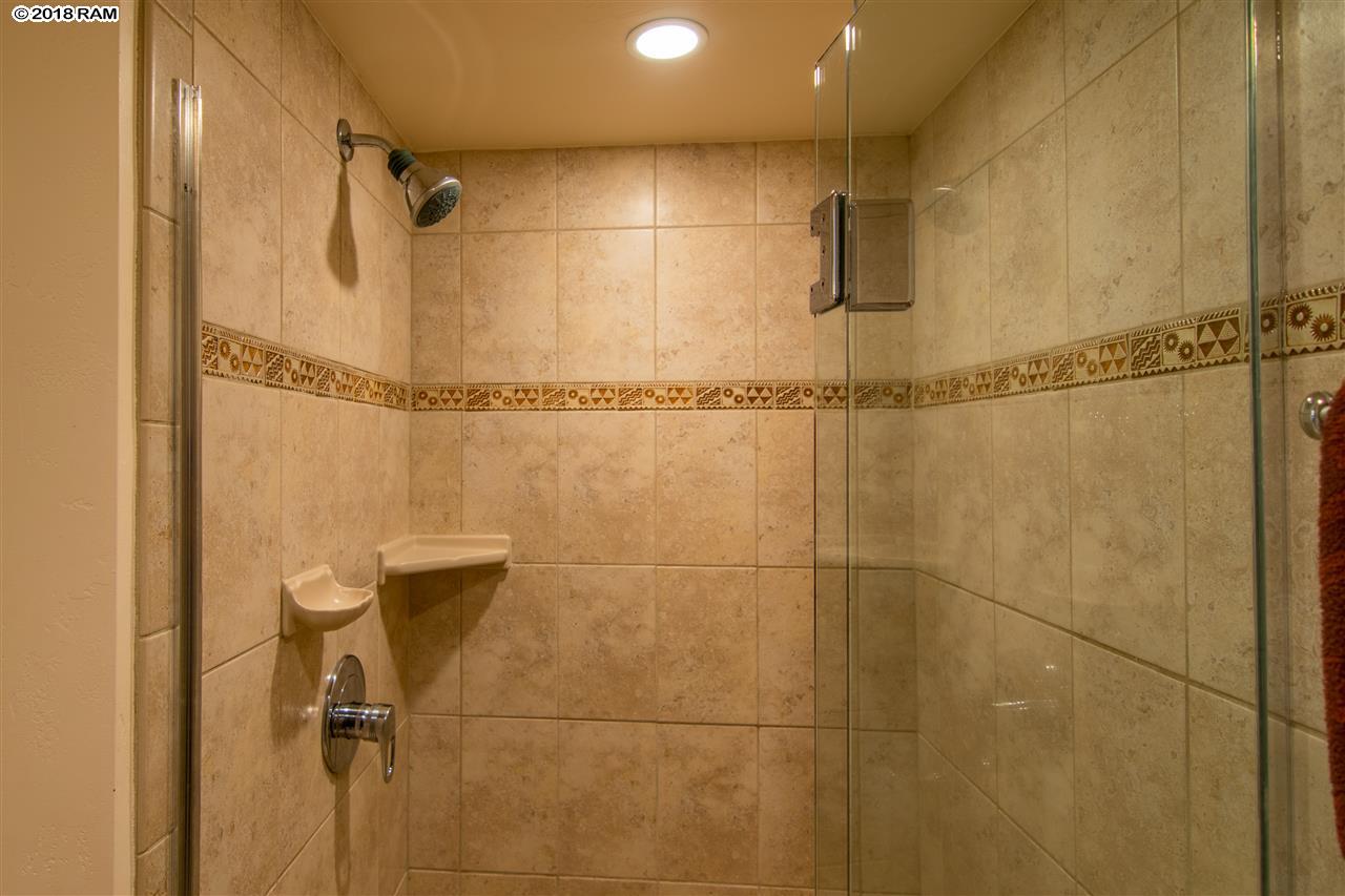 Papakea Resort I II condo # L-206, Lahaina, Hawaii - photo 27 of 30