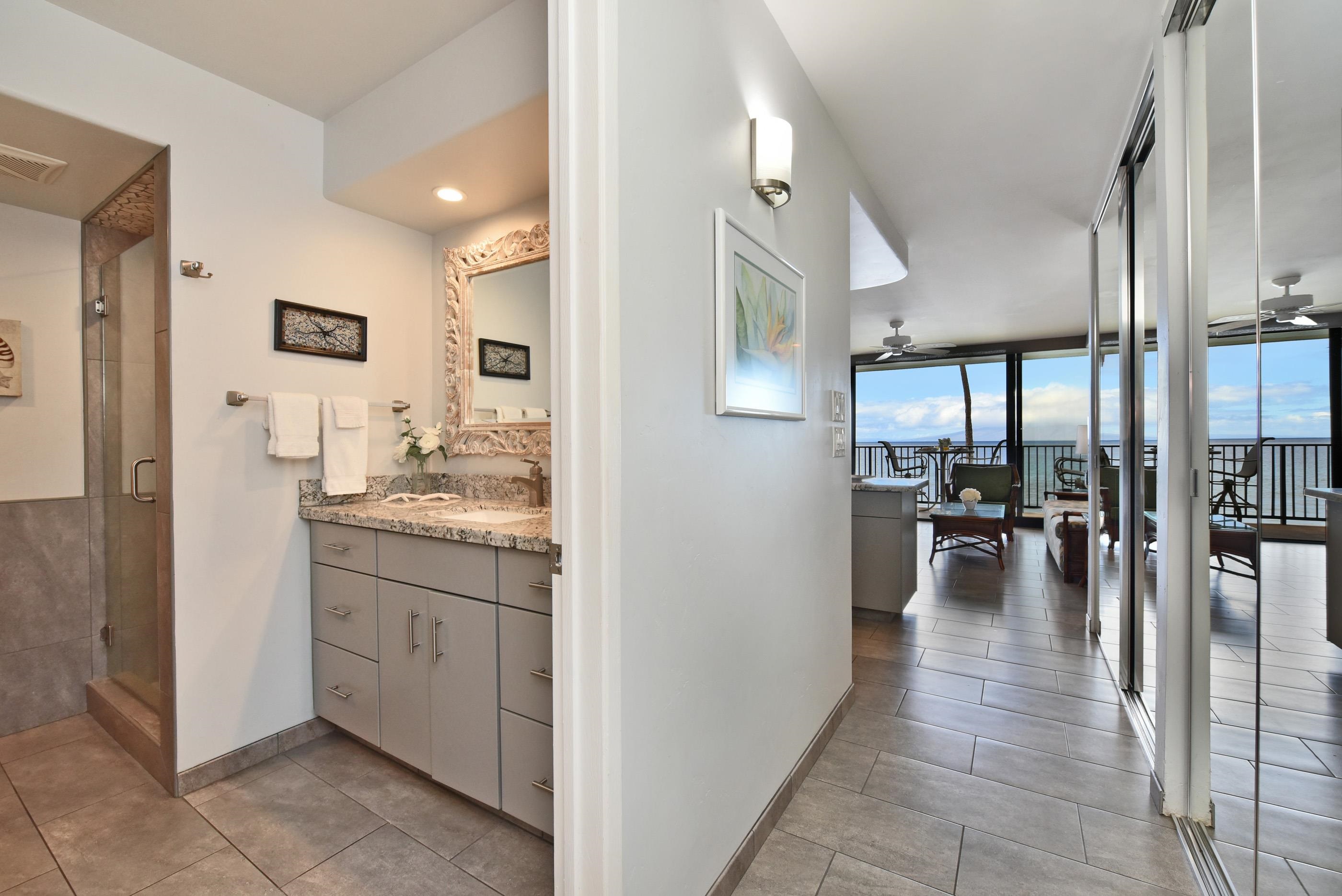 Papakea Resort I II condo # L304, Lahaina, Hawaii - photo 5 of 50