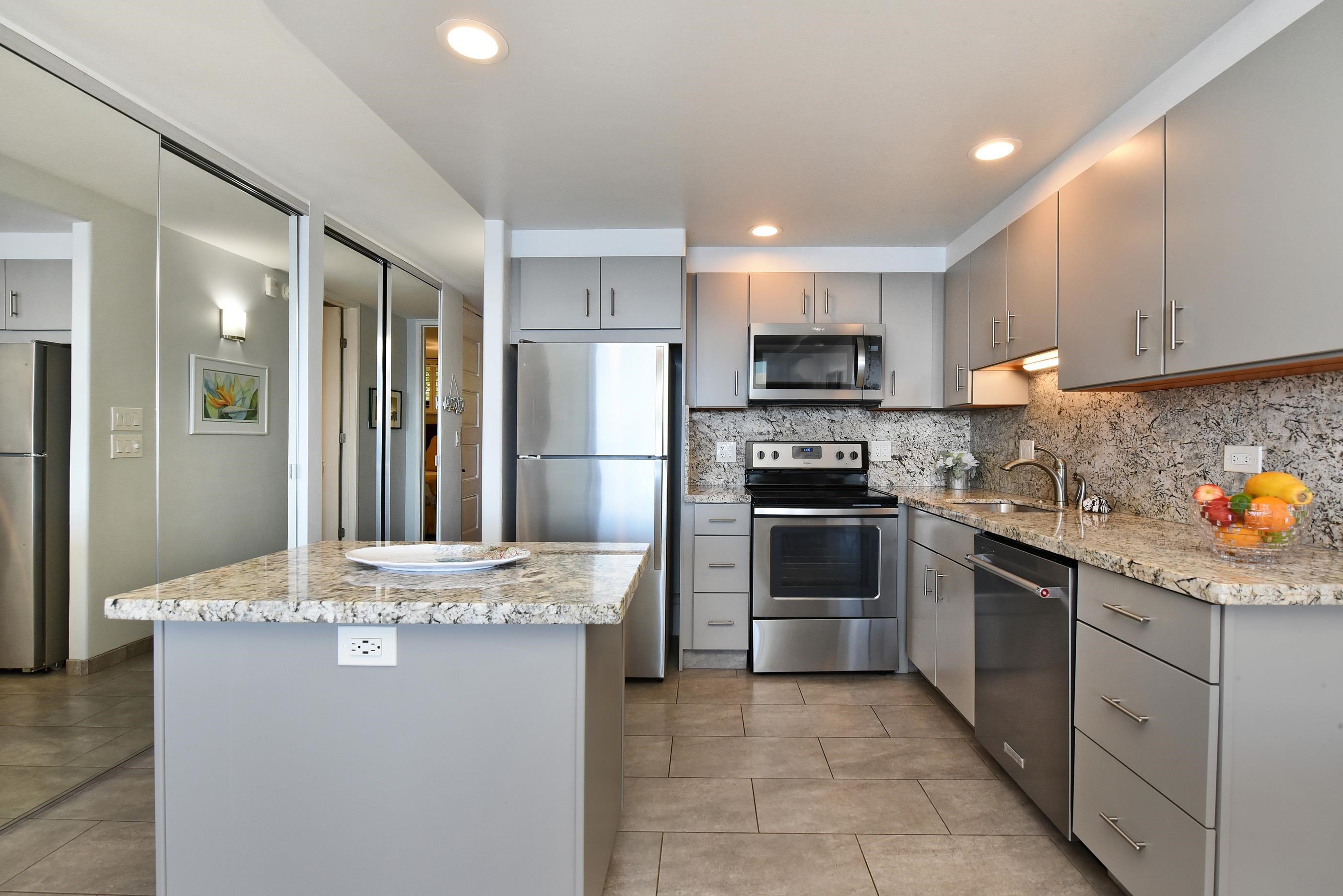 Papakea Resort I II condo # L304, Lahaina, Hawaii - photo 9 of 50