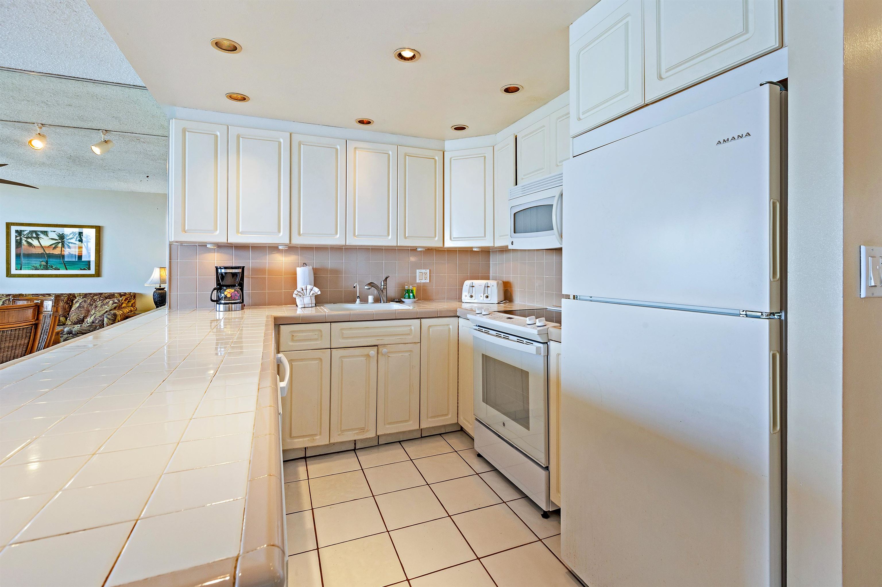 Papakea Resort I II condo # L-306, Lahaina, Hawaii - photo 15 of 46