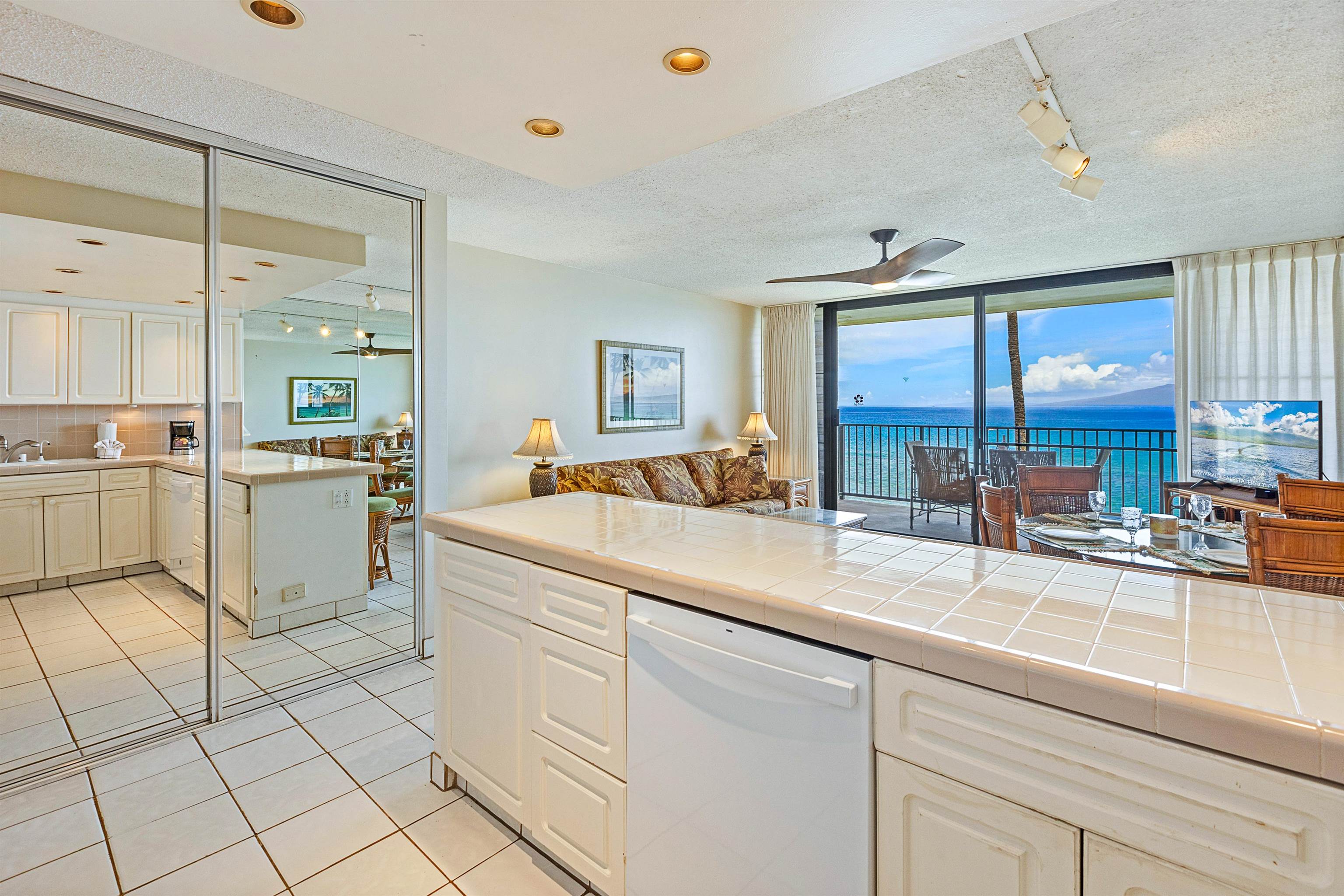 Papakea Resort I II condo # L-306, Lahaina, Hawaii - photo 17 of 46