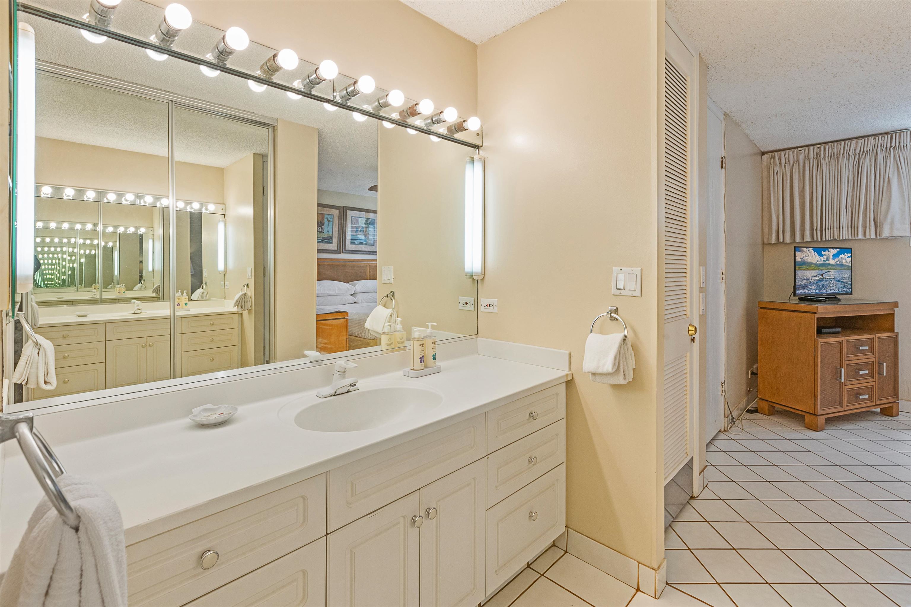 Papakea Resort I II condo # L-306, Lahaina, Hawaii - photo 30 of 46