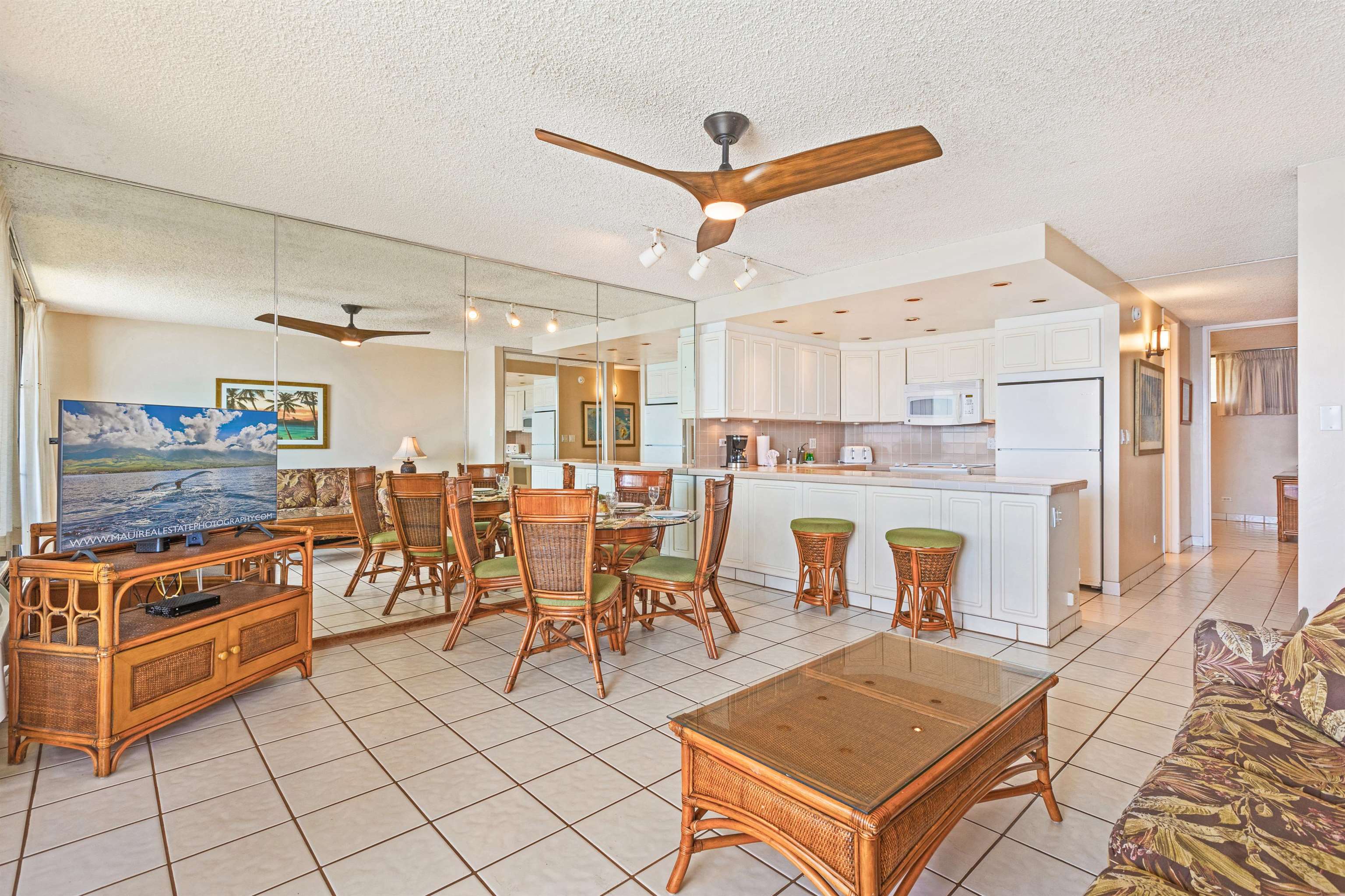 Papakea Resort I II condo # L-306, Lahaina, Hawaii - photo 8 of 46