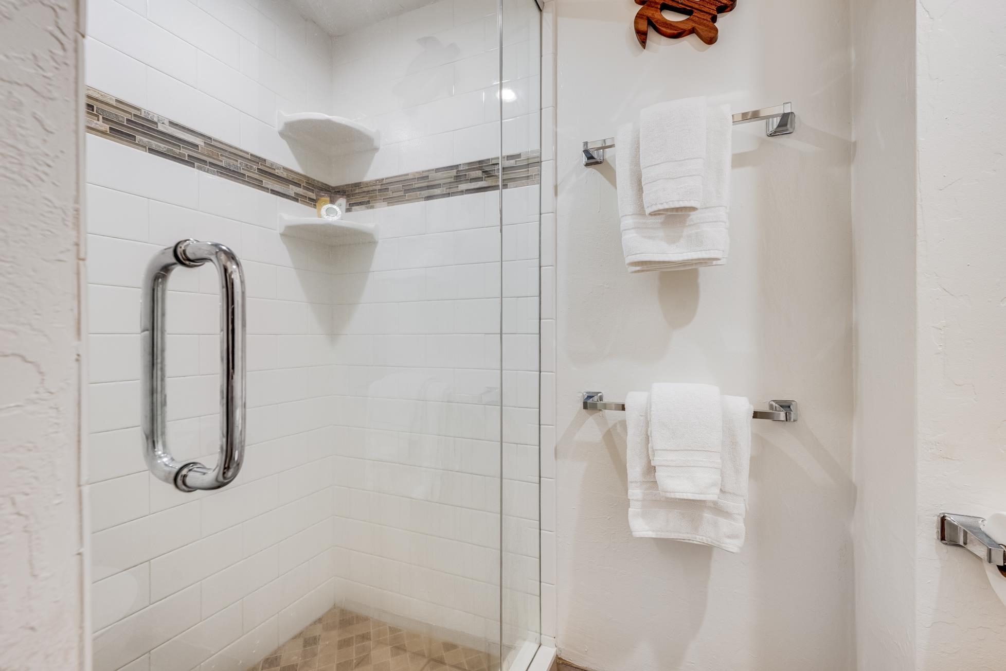 Papakea Resort I II condo # D309, Lahaina, Hawaii - photo 17 of 34