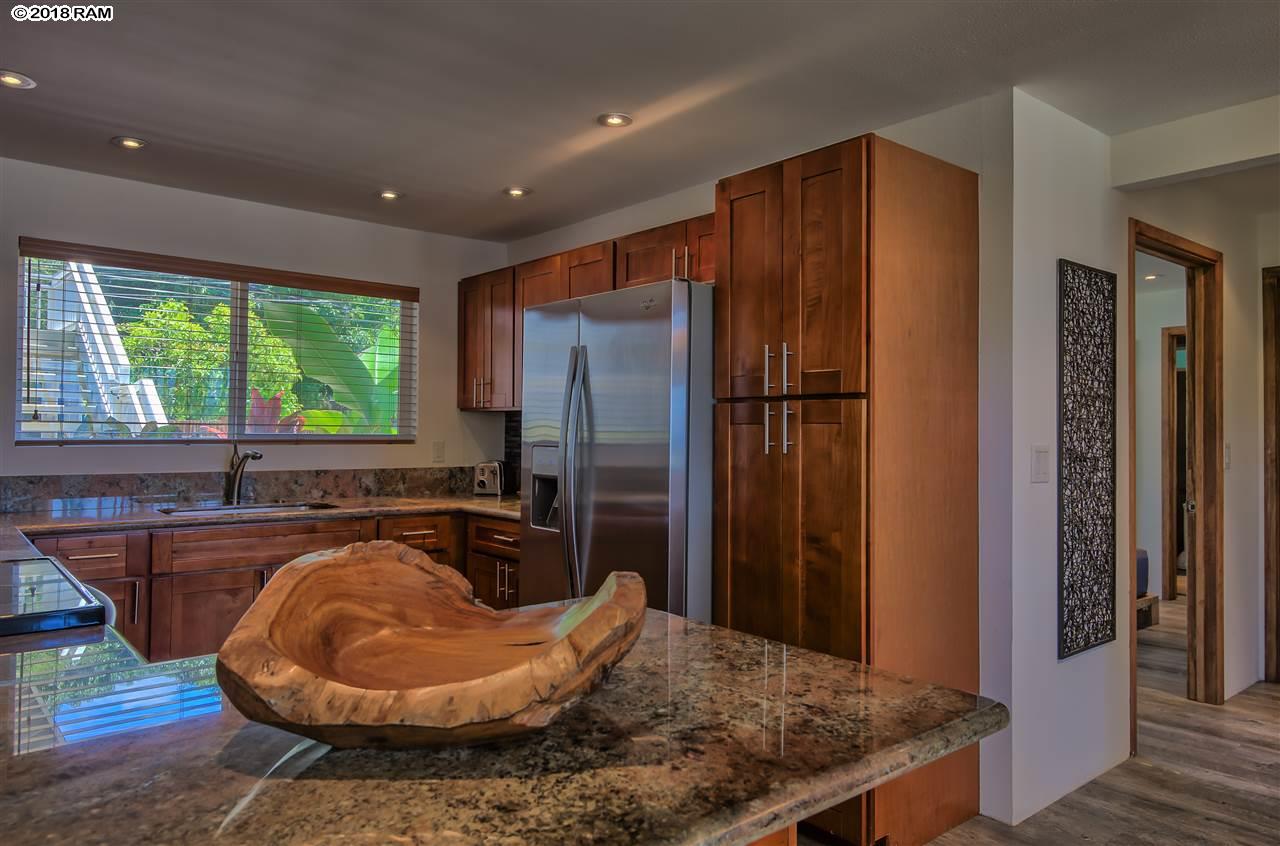 355  Front St , Lahaina home - photo 9 of 29