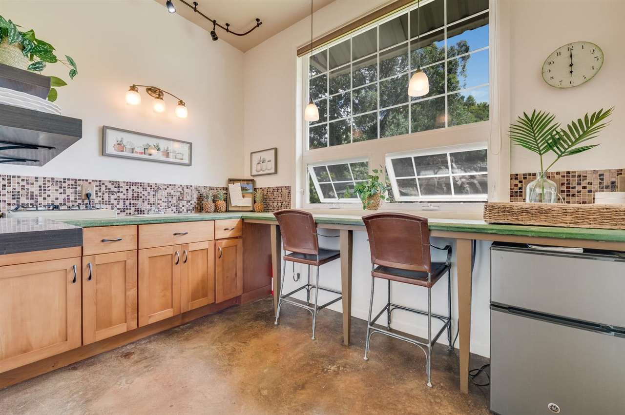 355  Kaluanui Rd , Makawao/Olinda/Haliimaile home - photo 21 of 30