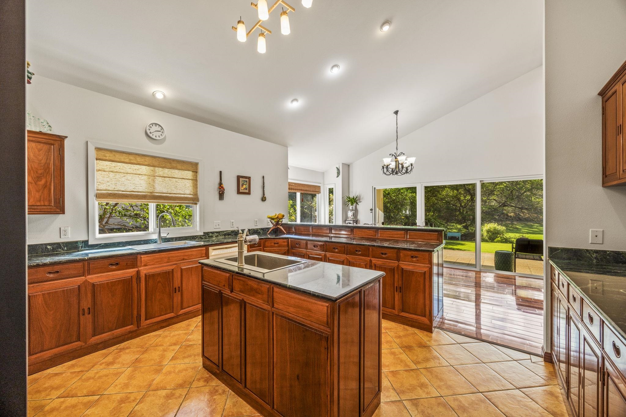 355  Kamalei Cir The Islands, Kahului home - photo 18 of 47