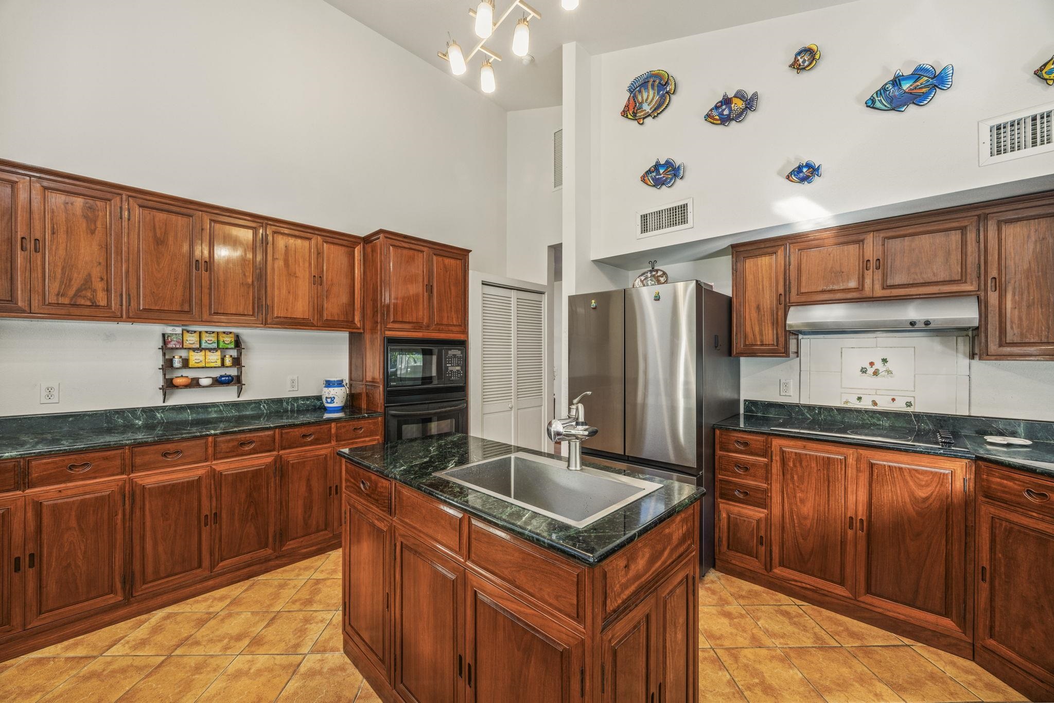 355  Kamalei Cir The Islands, Kahului home - photo 23 of 47