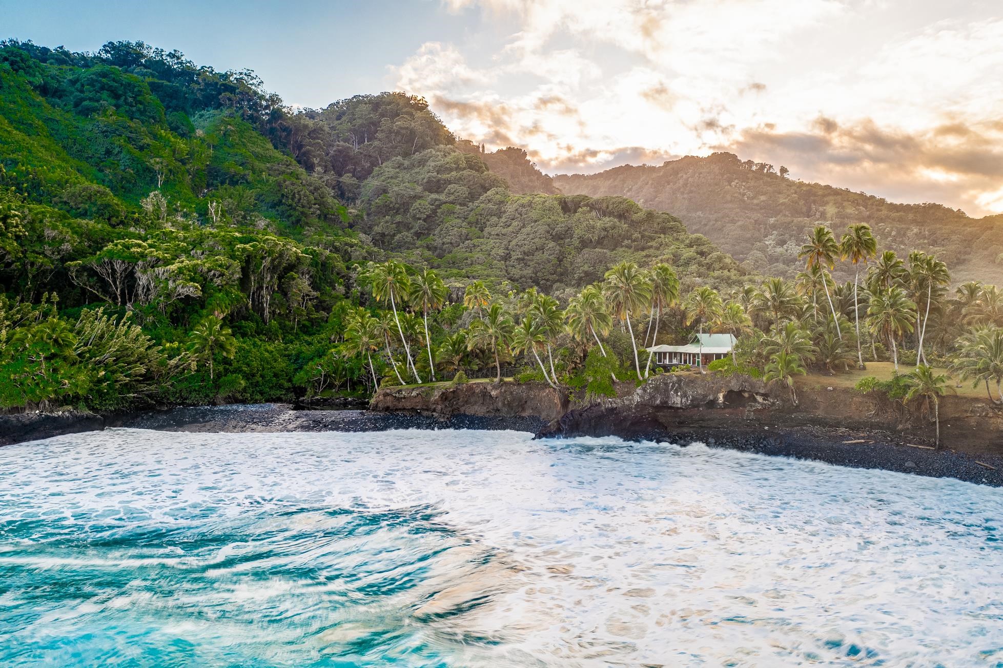 355  Wailua Rd Wailua-ke'anae, Hana home - photo 20 of 50